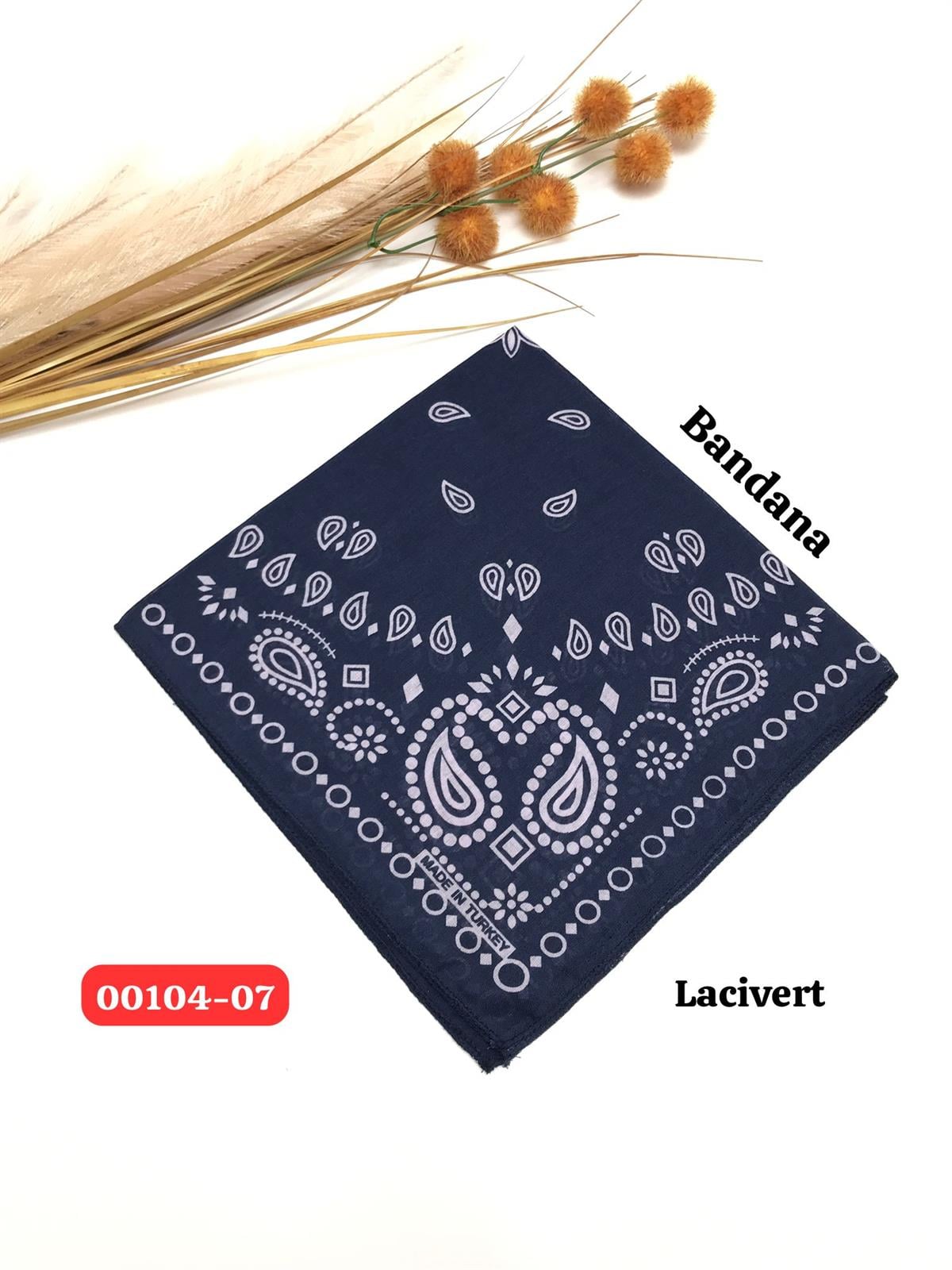 00104 Bandana