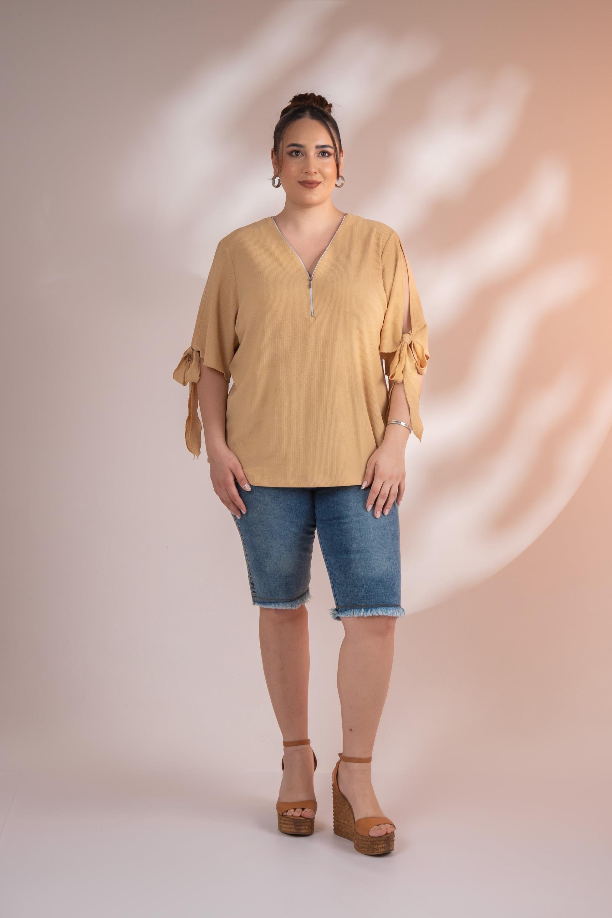 Büyük Beden 1112048 Bürümcüklü Fermuarlı Bluz Camel