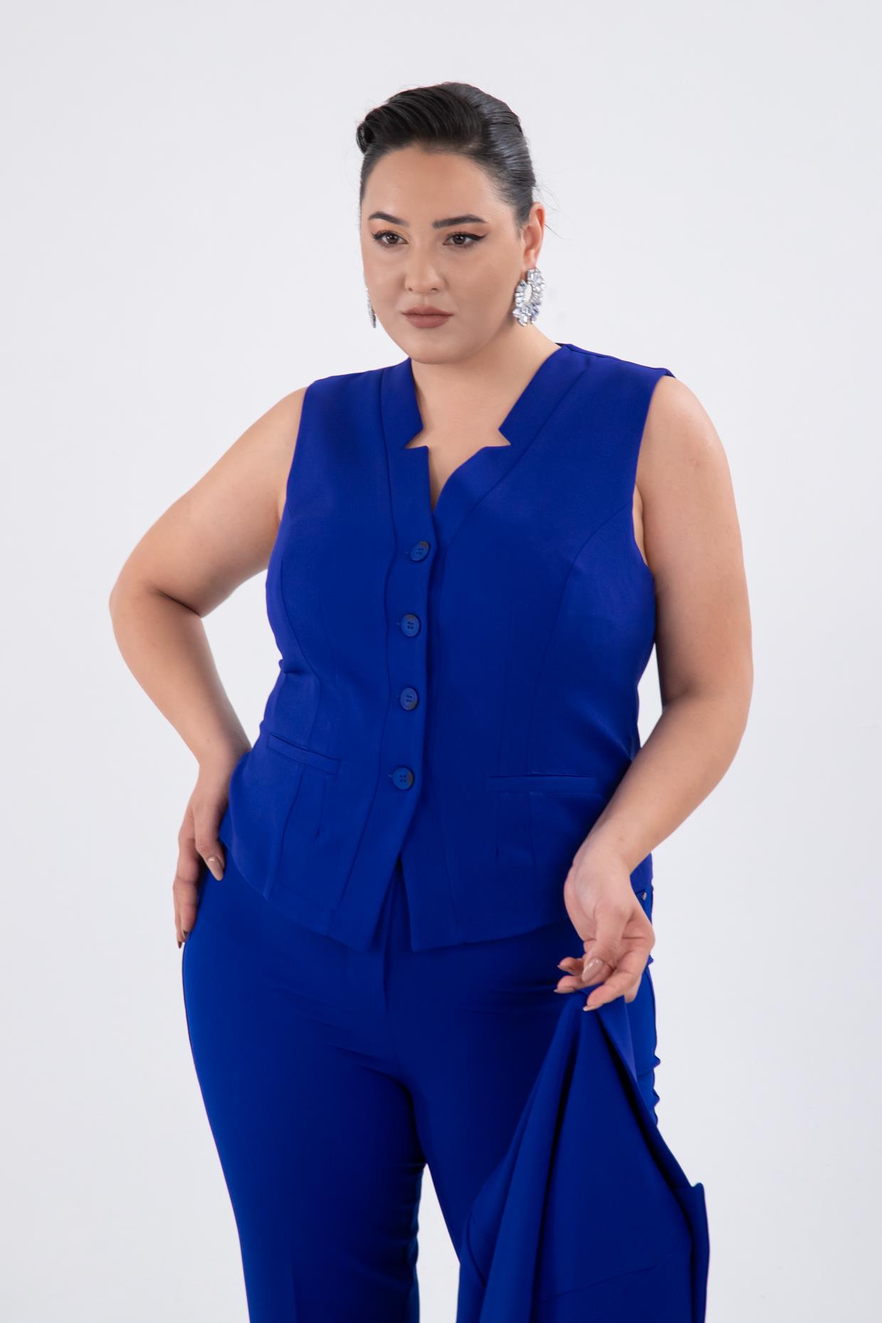 Büyük Beden 112035 Düğme Detaylı Yelekli Takım  Saks