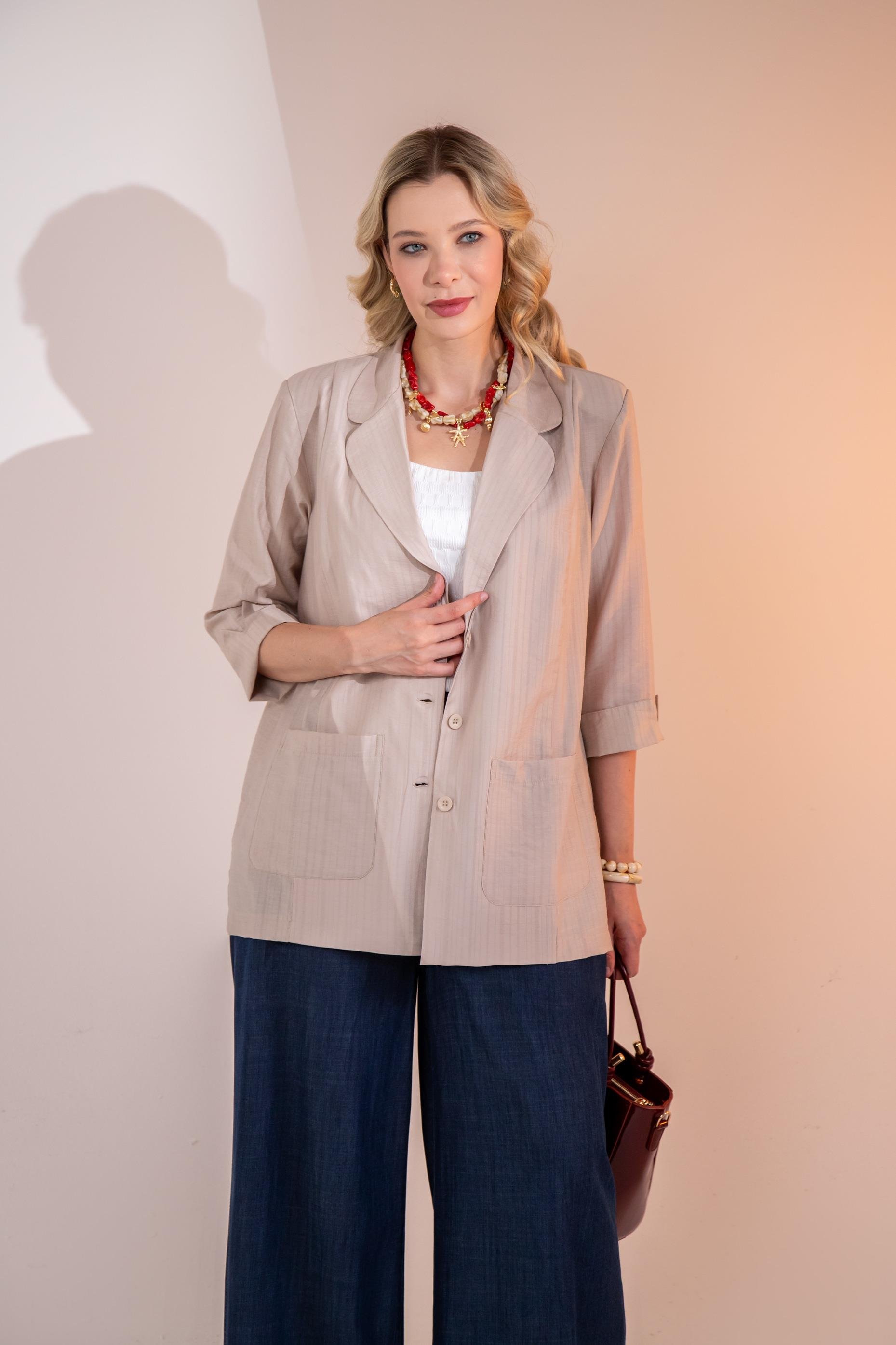 Büyük Beden 1122577 Cepli Ceket Bej