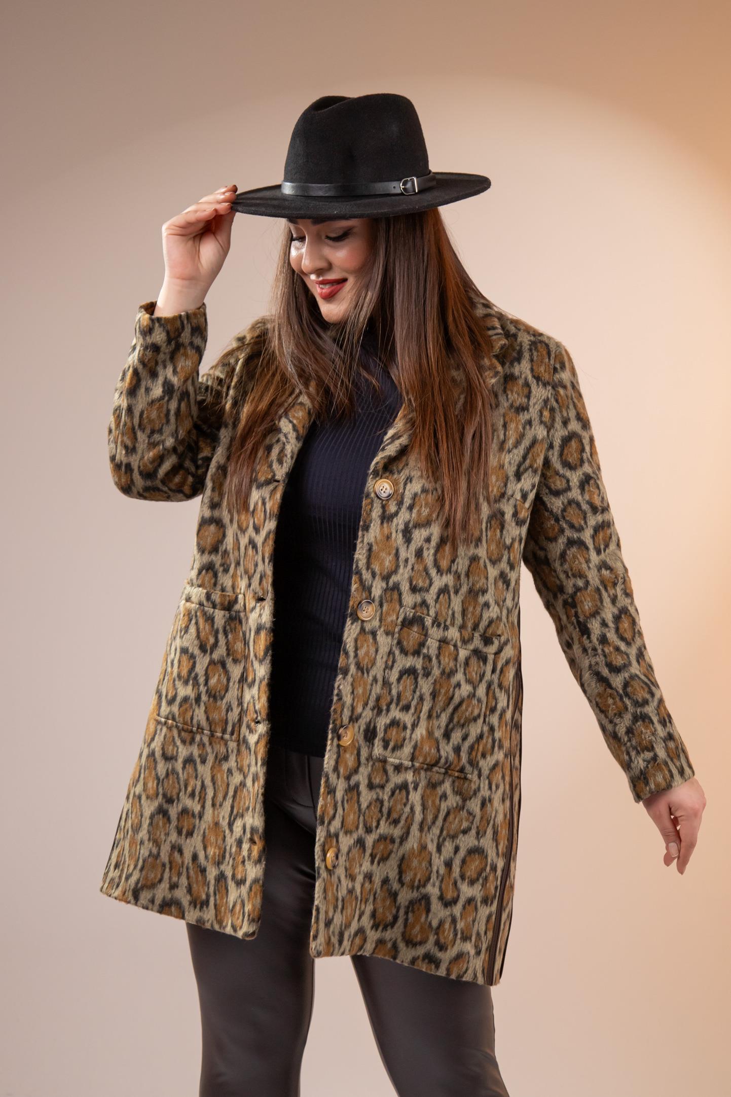 Büyük Beden 12224178 Leopar Desenli Kısa Kaban Kahverengi