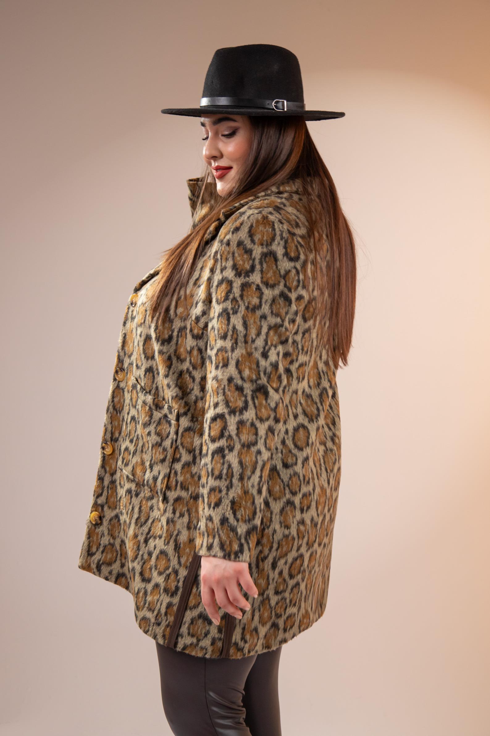 Büyük Beden 12224178 Leopar Desenli Kısa Kaban Kahverengi