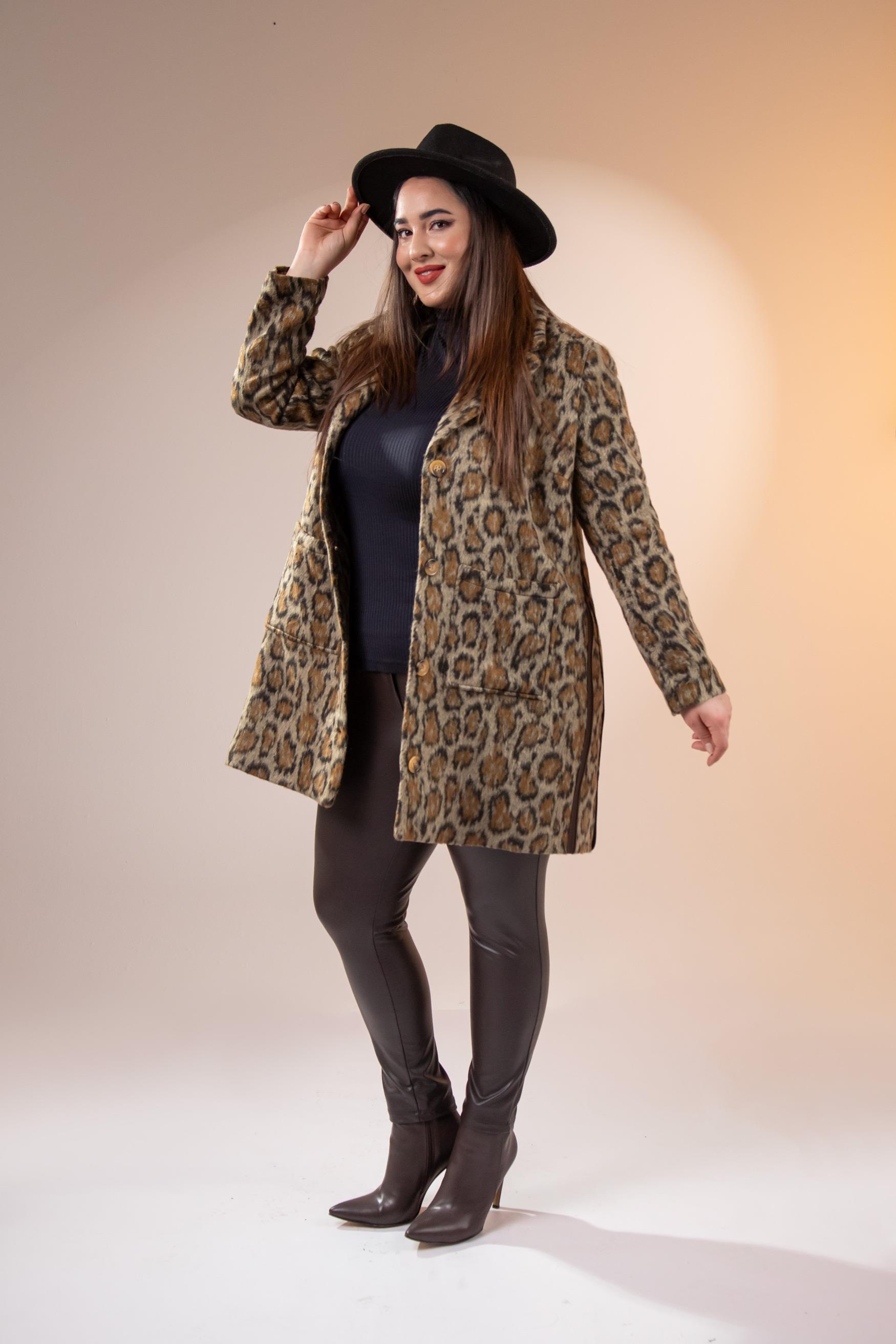 Büyük Beden 12224178 Leopar Desenli Kısa Kaban Kahverengi