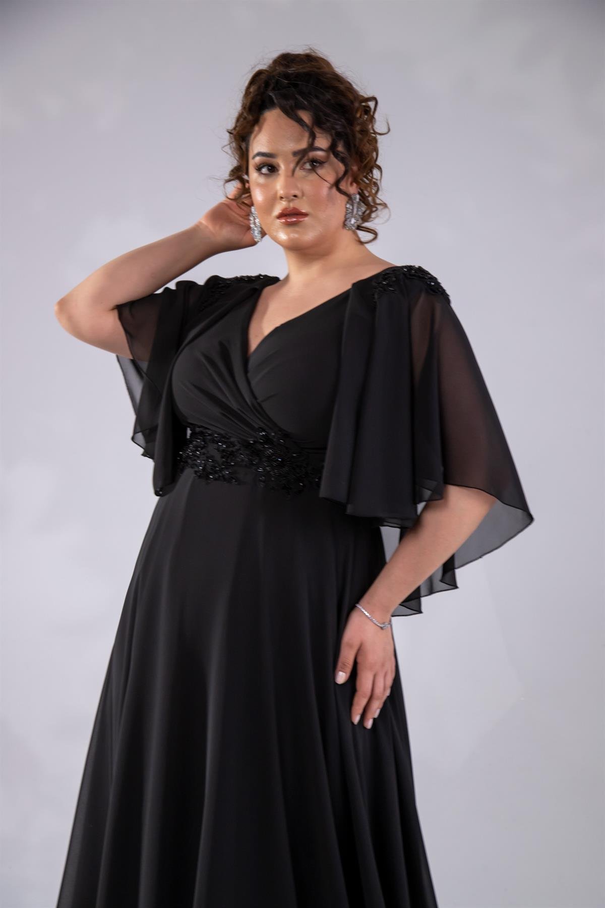 Büyük Beden 142035 Kruvaze Aplik İşlemeli Abiye  Siyah