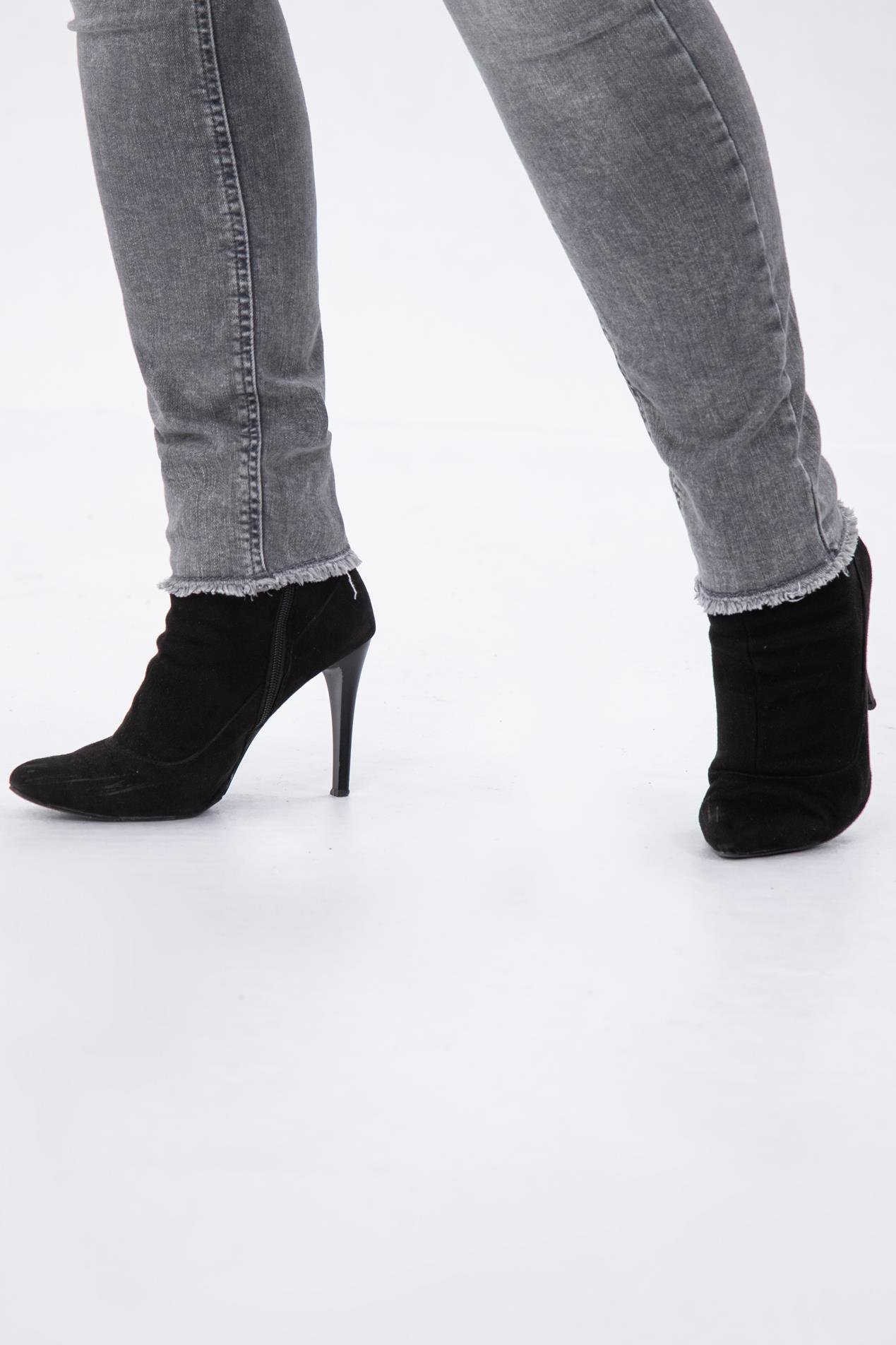 Büyük Beden 210088 Paça Detaylı Denim Pantolon  Gri