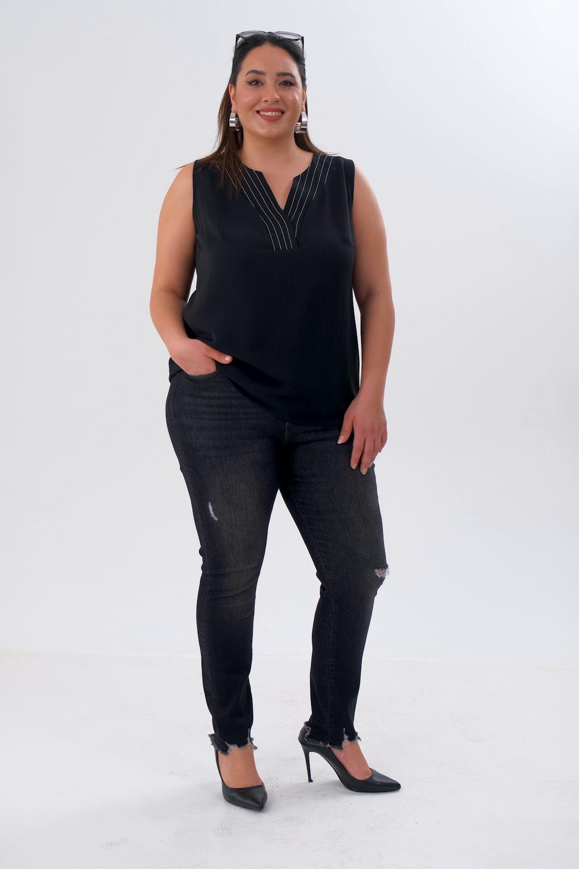 Büyük Beden 210099 Yırtık--Eskitme Denim Pantolon  Siyah