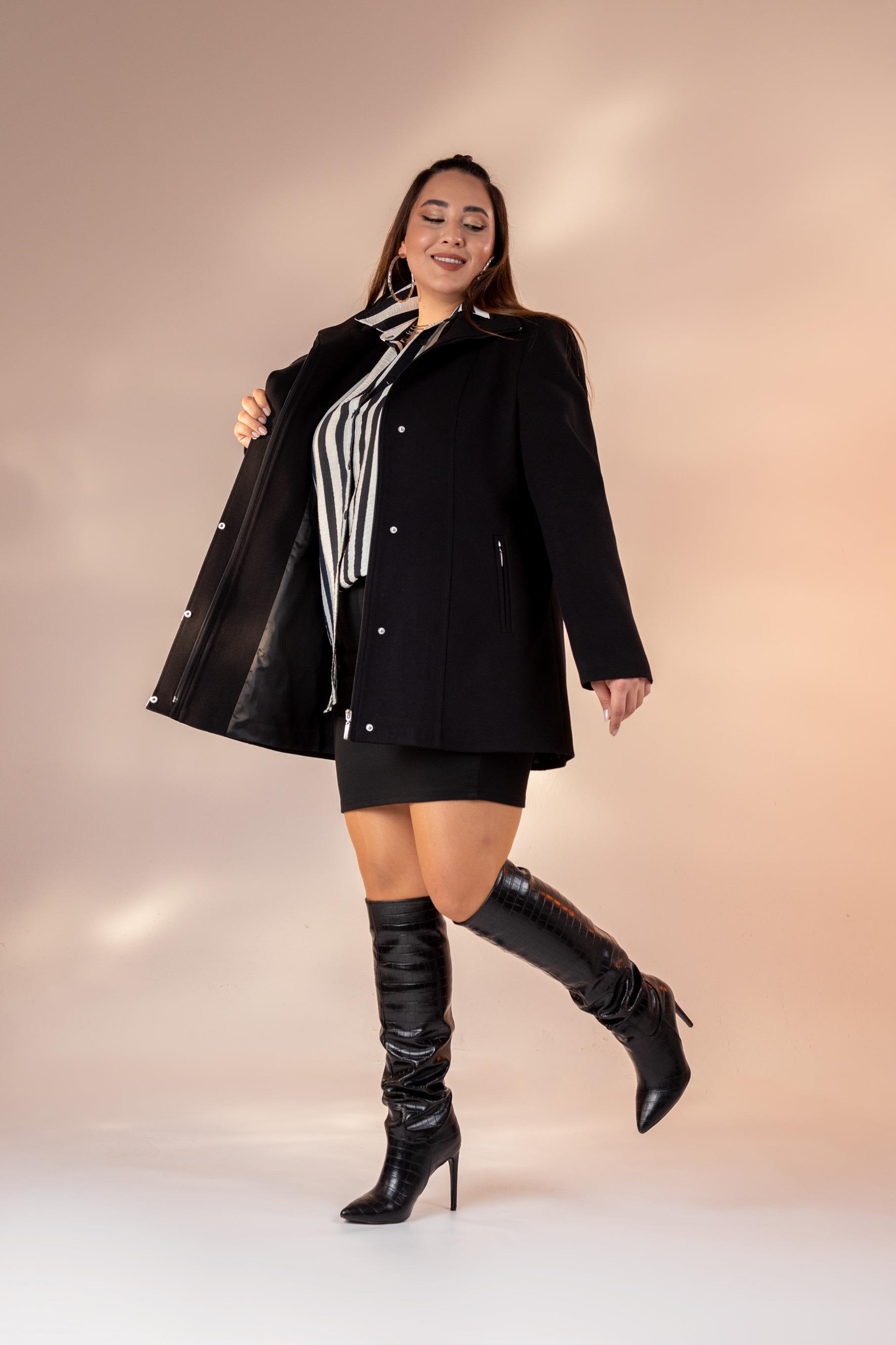 Büyük Beden 2230040 Çıt Çıt Detaylı Kısa Kaban  Siyah