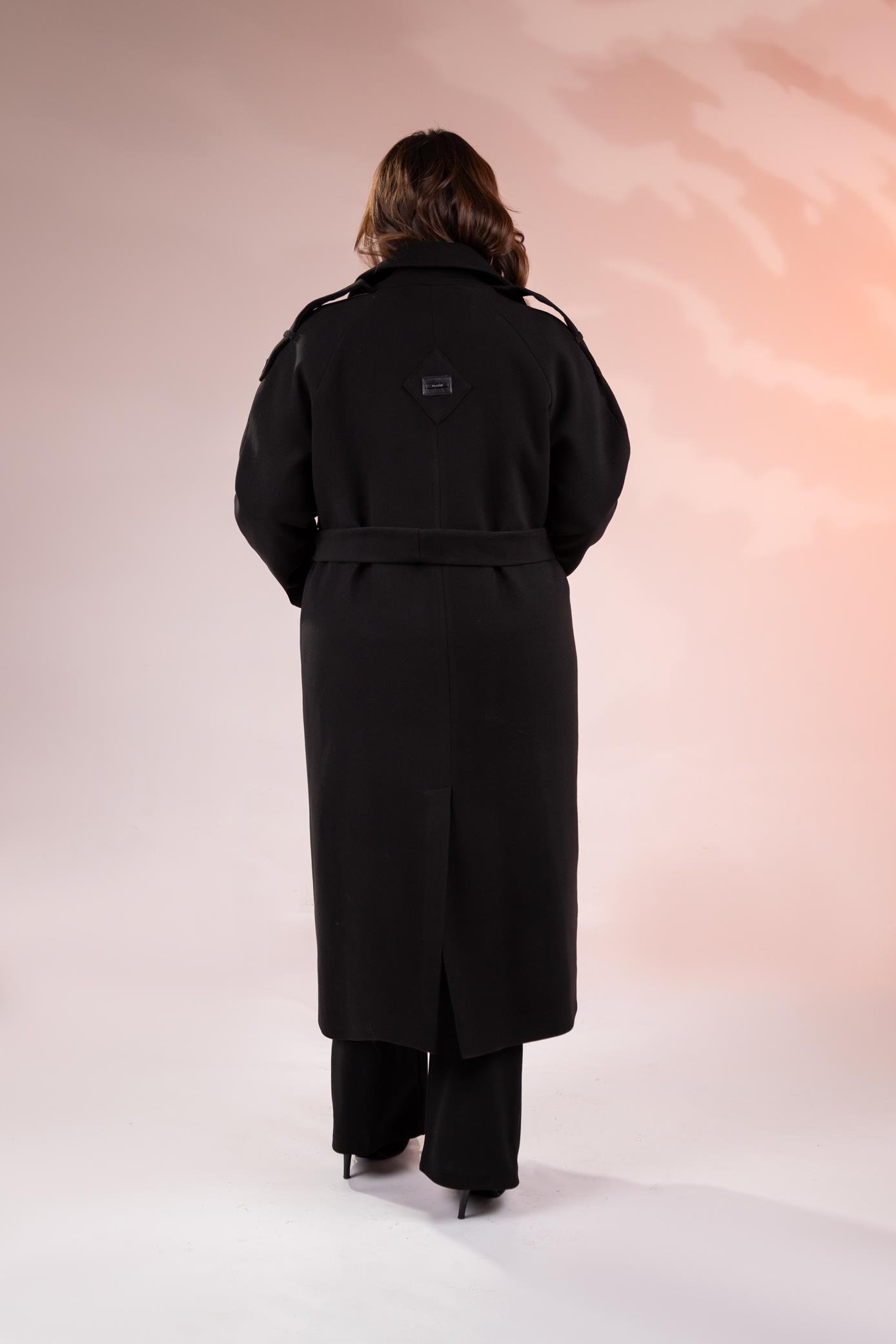 Büyük Beden 2230043 Omuzu Apoletli Uzun Kaban  Siyah