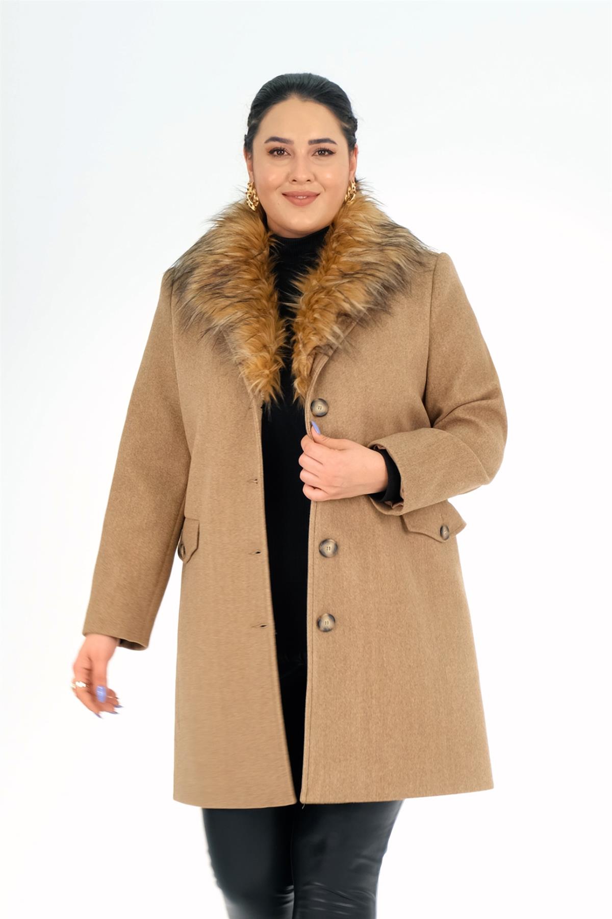 Büyük Beden 223008 Yaka-Kürklü 4 Düğmeli Kaban  Camel