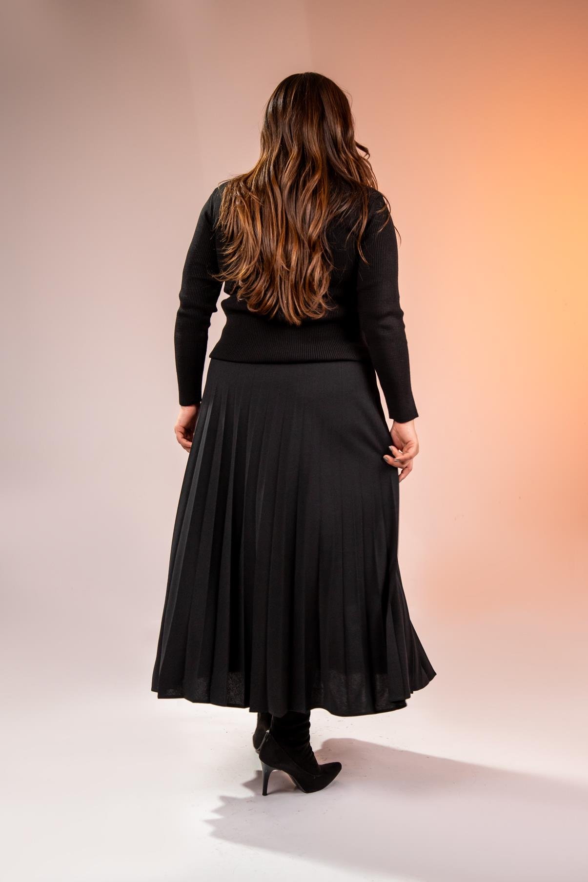 Büyük Beden 2237001 Uzun Piliseli Etek  Siyah