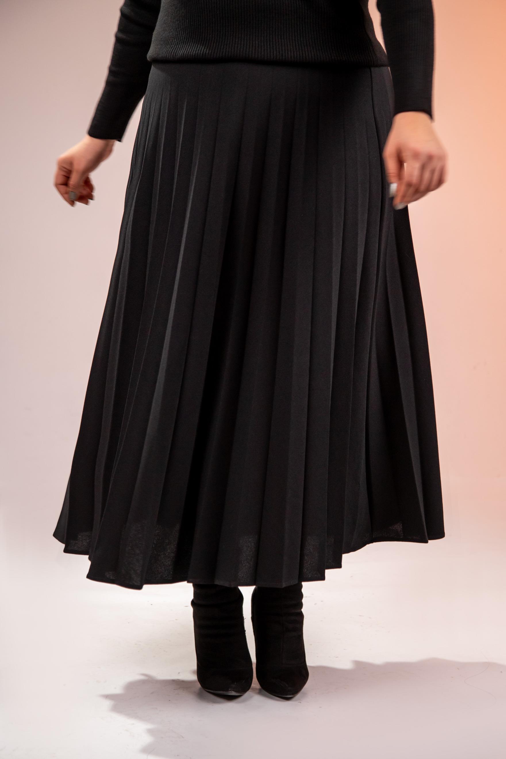 Büyük Beden 2237001 Uzun Piliseli Etek  Siyah