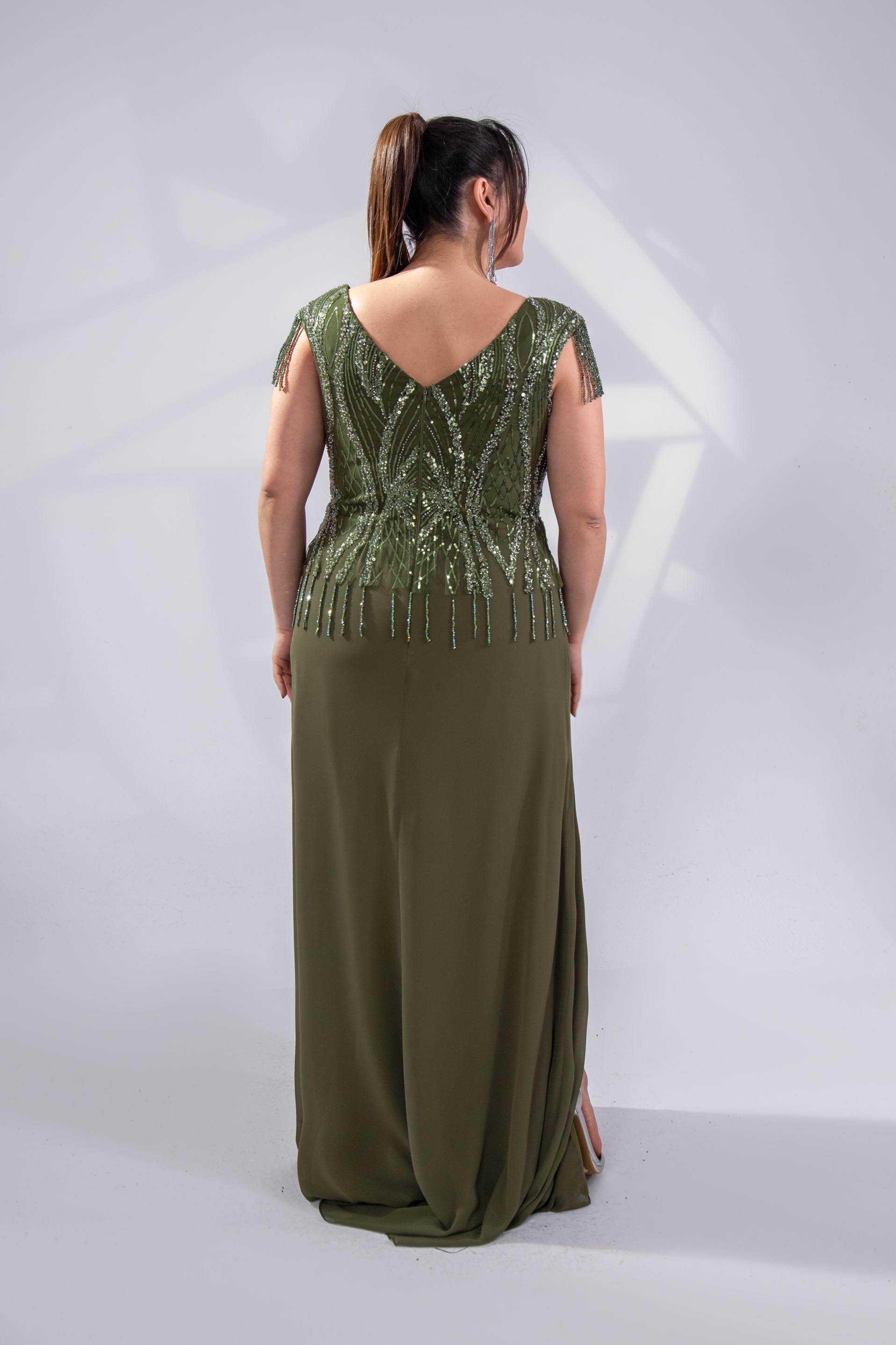 Büyük Beden 24220477 Pul İşlemeli Abiye Haki