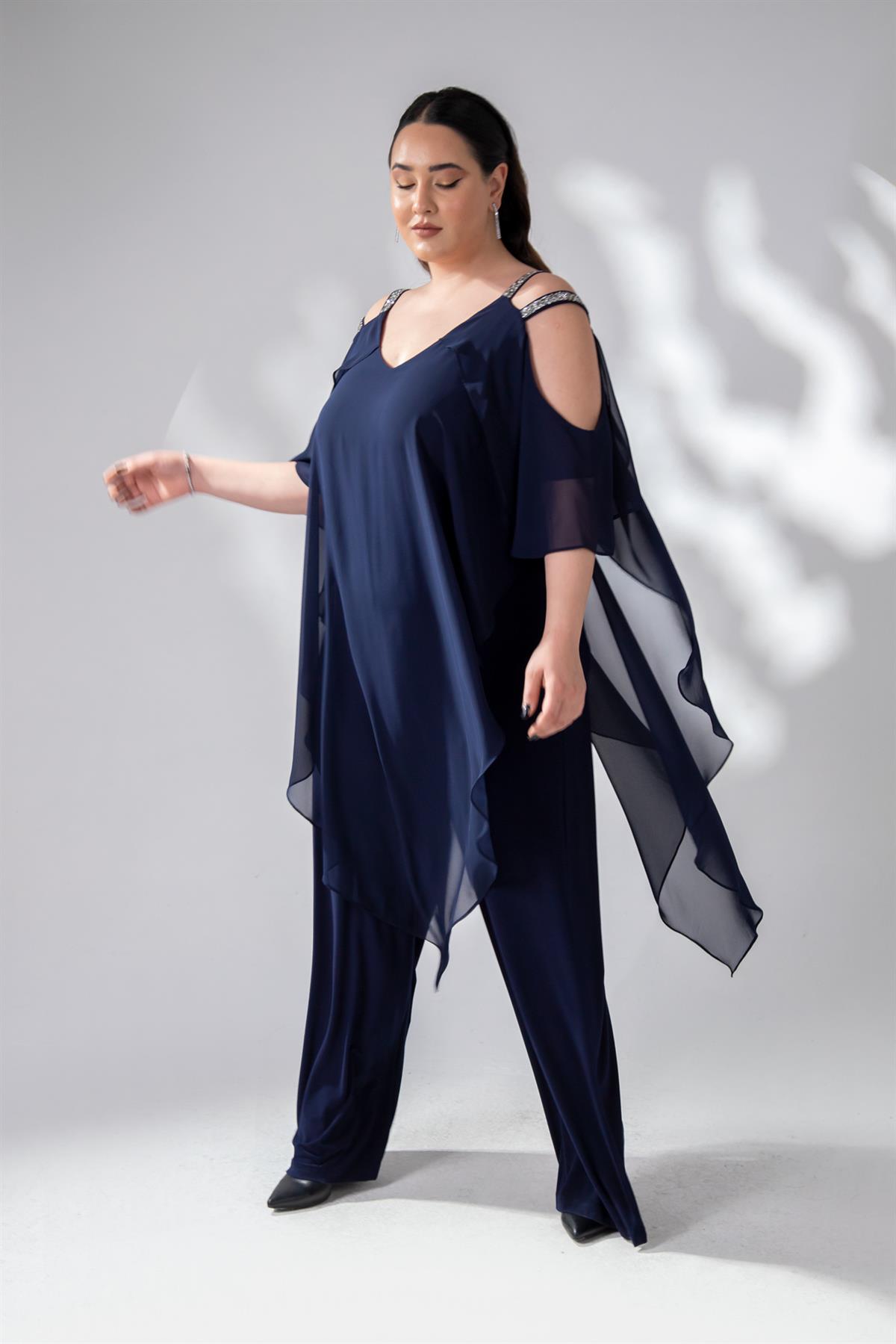 Büyük Beden 2424001 Omuzu Taşlı Tulum Abiye  Lacivert