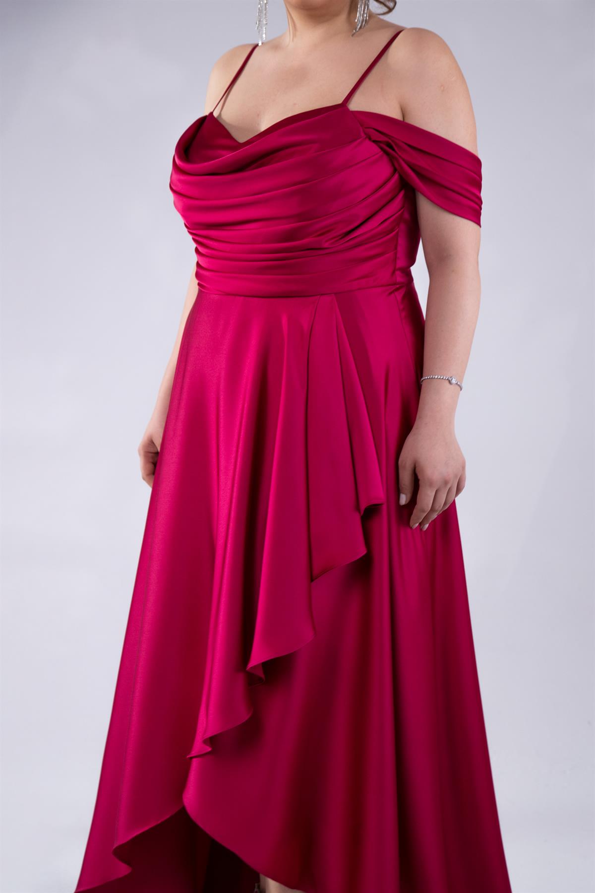 Büyük Beden 2424122 Askılı Drapeli Uzun Abiye  Fusya