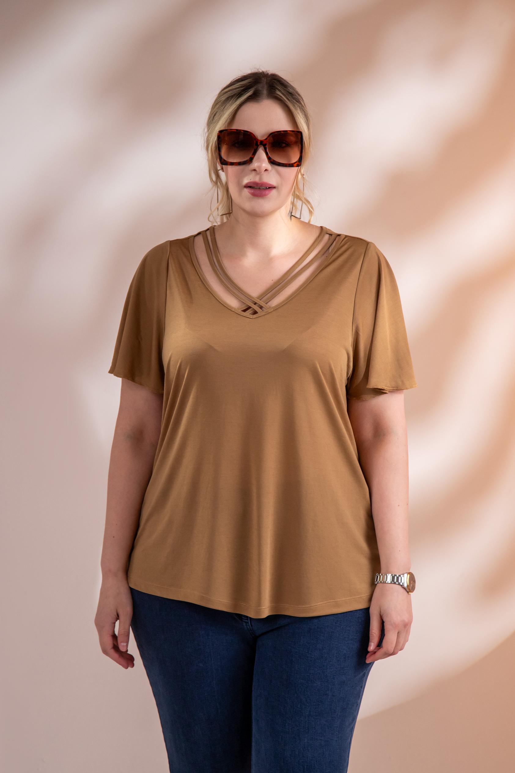 Büyük Beden 3330376 V Yaka Biyeli Bluz  Camel