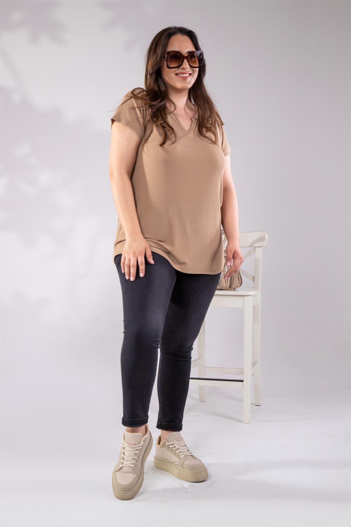 Büyük Beden 333360 İnce Fitilli V Yaka Bluz  Camel