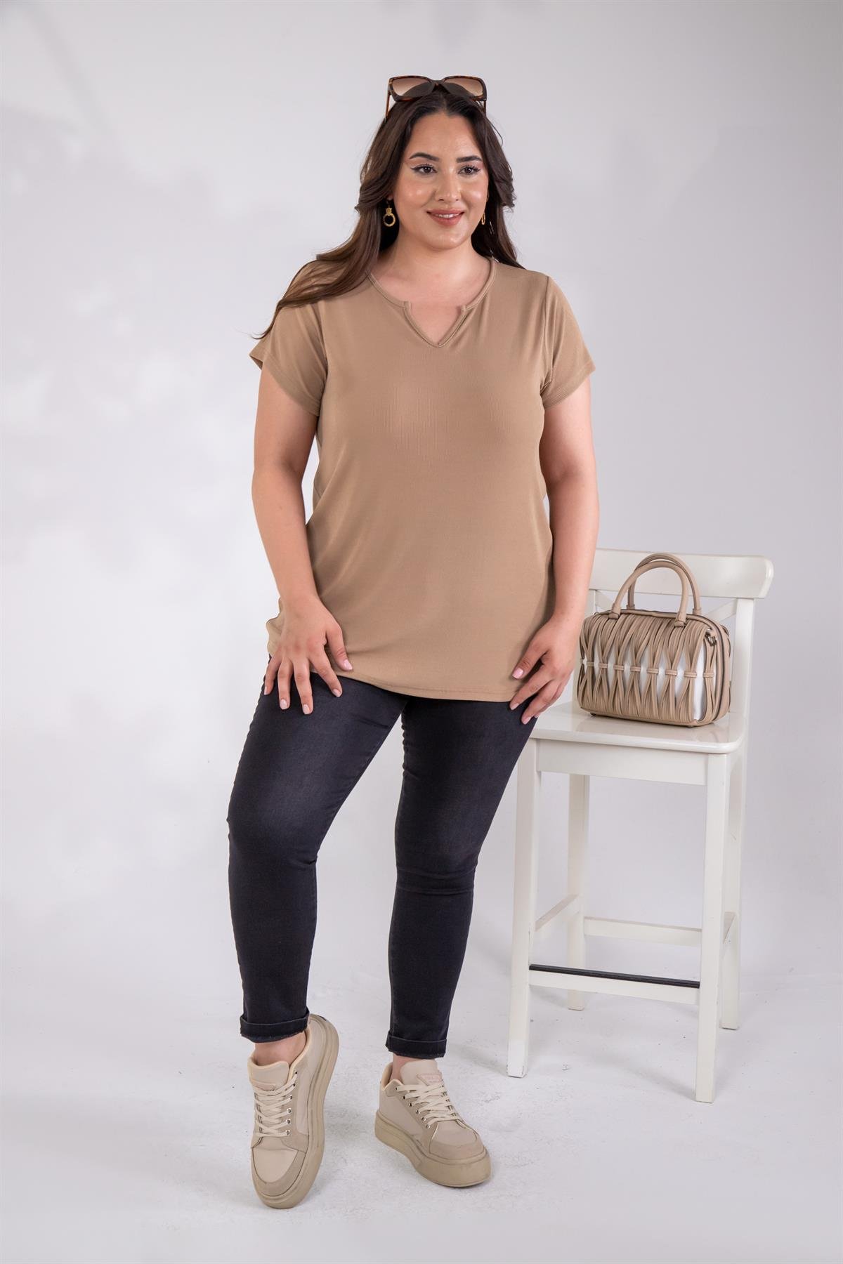 Büyük Beden 333360 İnce Fitilli V Yaka Bluz  Camel