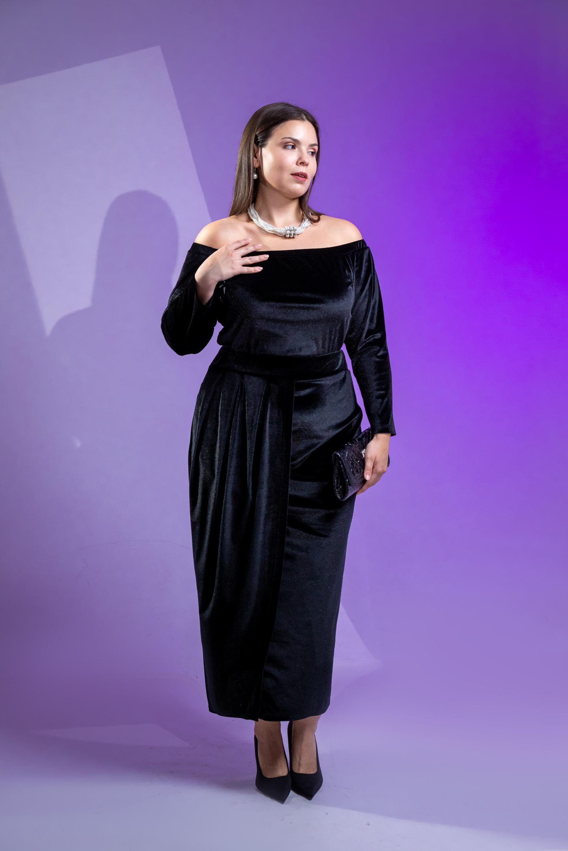 Büyük Beden 333670 Omuzu Açık Yırtmaçlı Elbise  Siyah