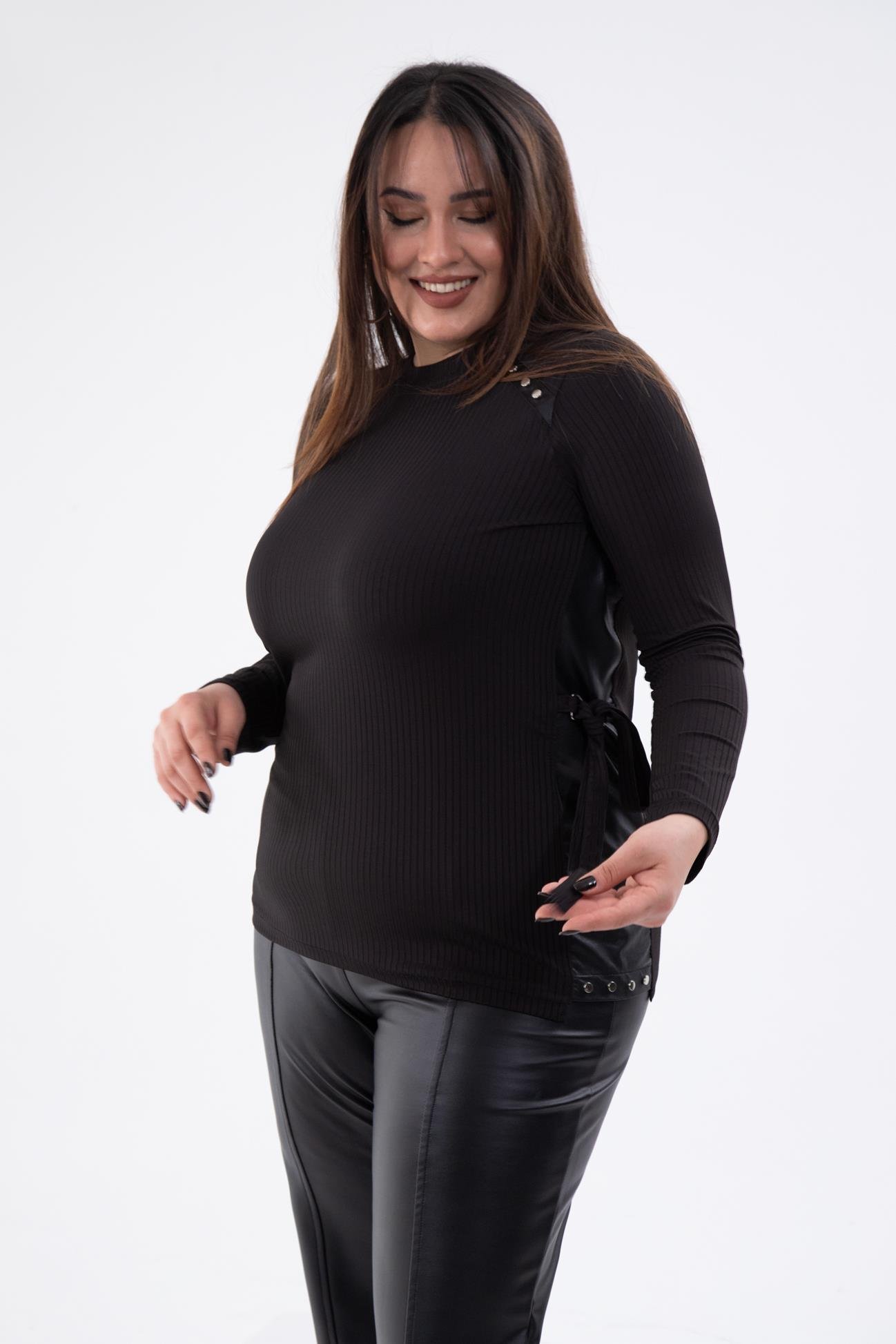 Büyük Beden 8037 Rivetli-Yanı Tokalı Bluz  Siyah