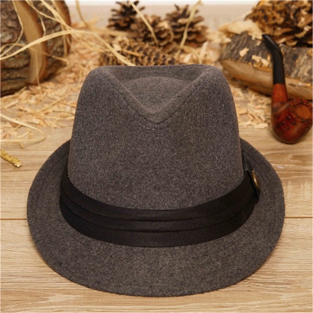 KISA KENARLI FÖTR ŞAPKA