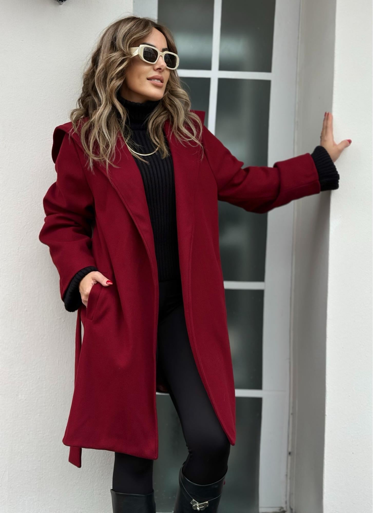 Bordo Kuşaklı Cepli Kapşonlu KabanYeni Gelenler ModayBordo Kuşaklı Cepli Kapşonlu Kaban
