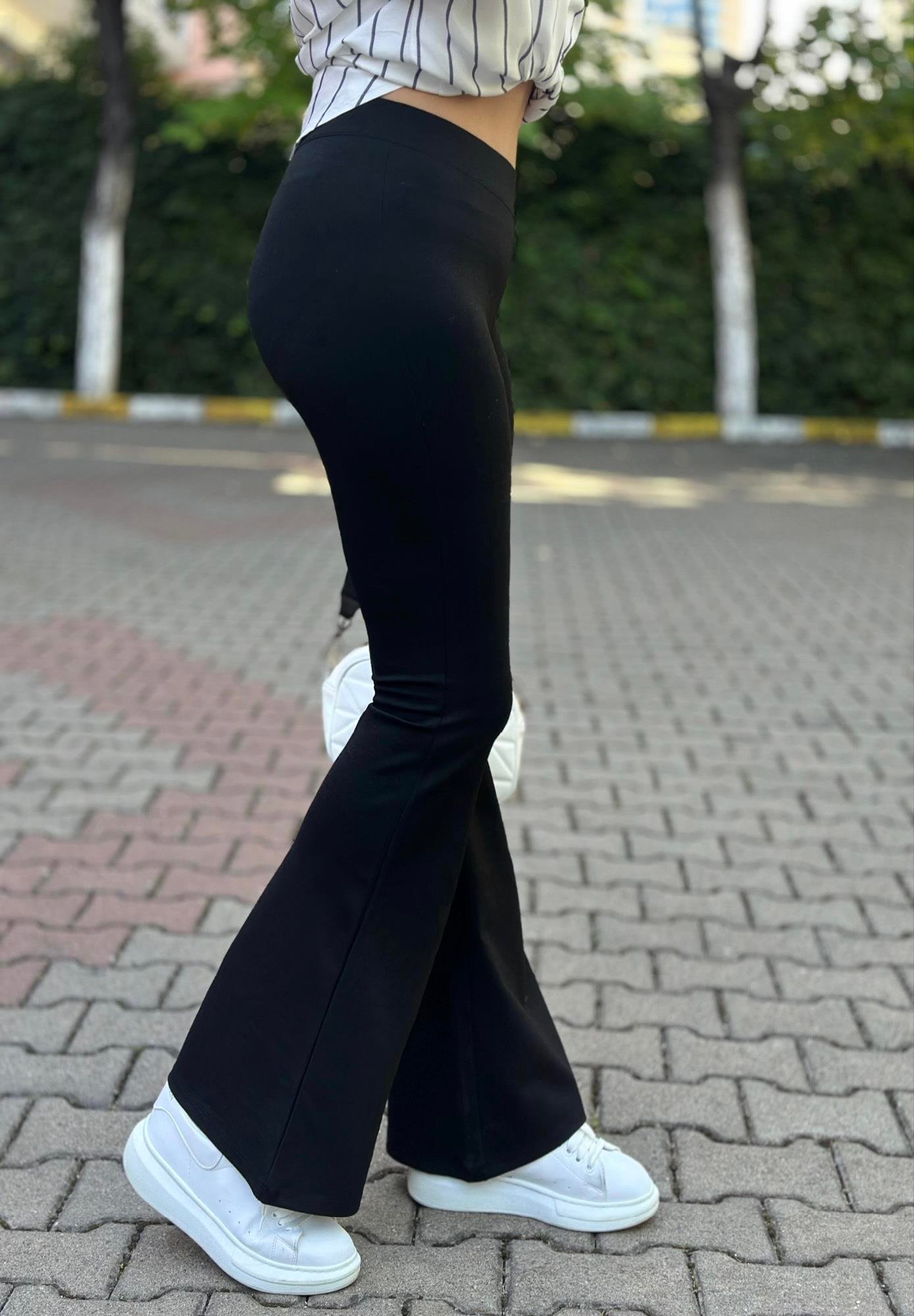 İspanyol Paça Çelik Siyah Tayt PantolonYeni Gelenler Modayİspanyol Paça Çelik Siyah Tayt Pantolon