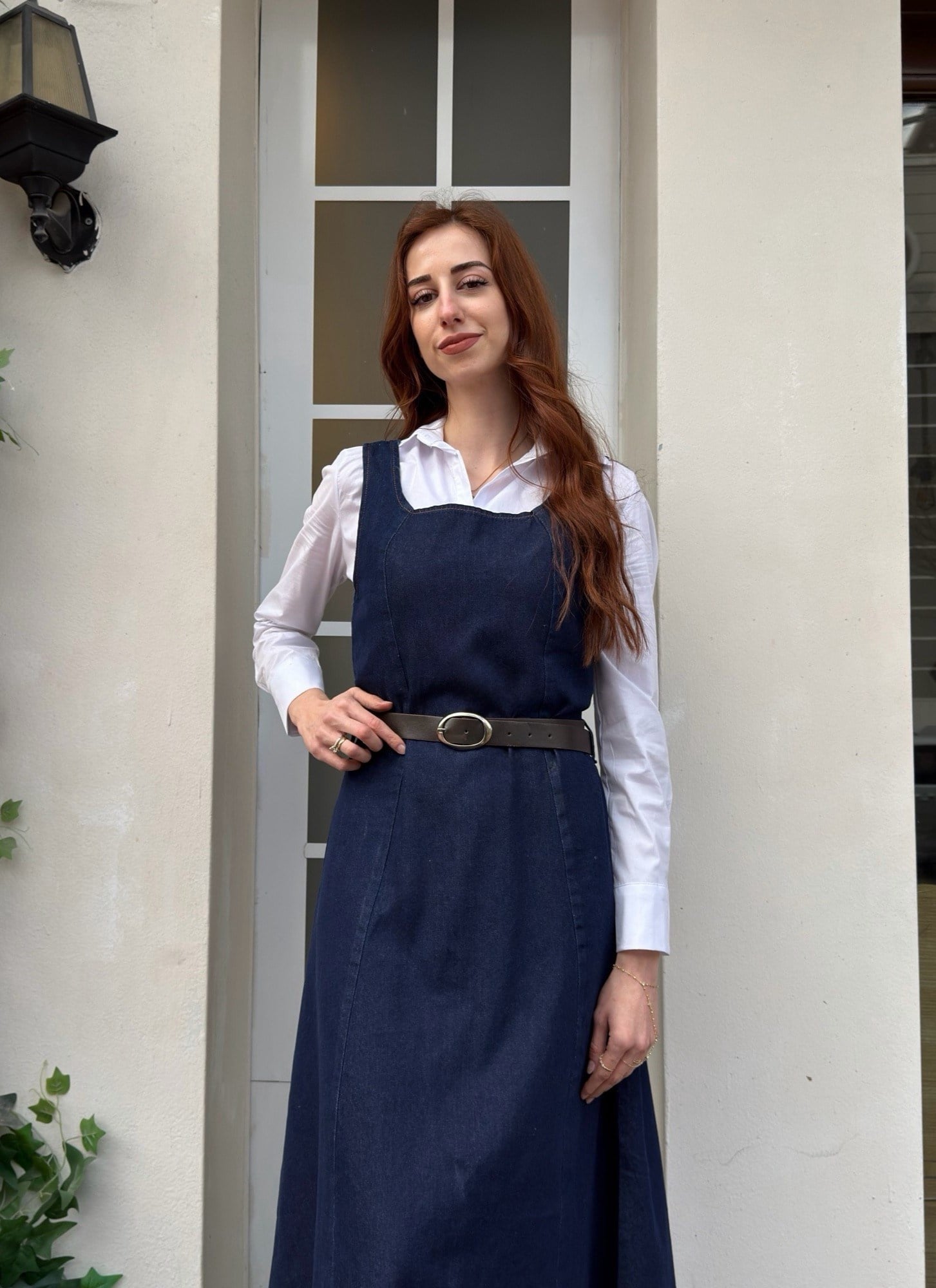 Kare Yaka Kemerli Lacivert Denim ElbiseYeni Gelenler ModayKare Yaka Kemerli Lacivert Denim Elbise