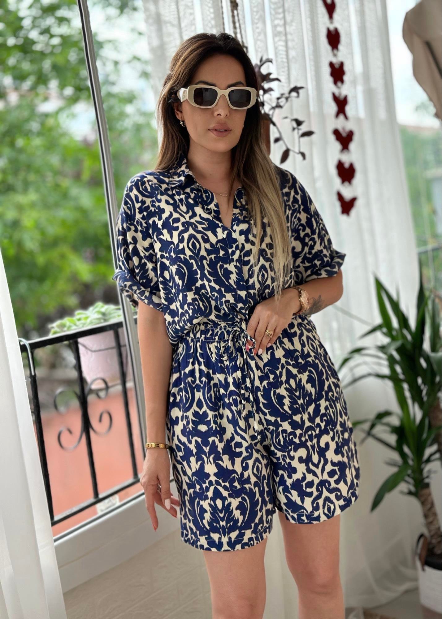 Lacivert Desenli Premium Şortlu TakımYeni Gelenler ModayLacivert Desenli Premium Şortlu Takım