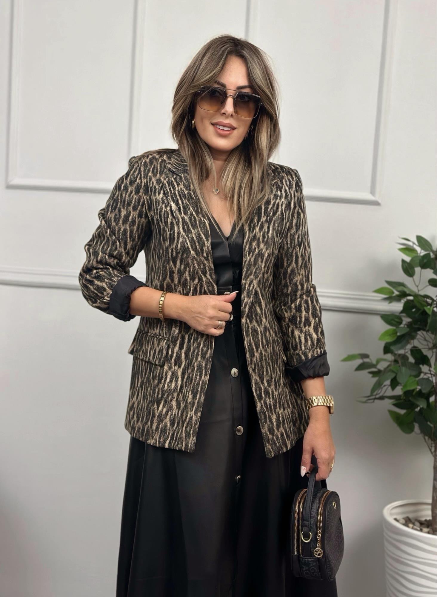 Leopar Desenli Kaşe CeketYeni Gelenler ModayLeopar Desenli Kaşe Ceket