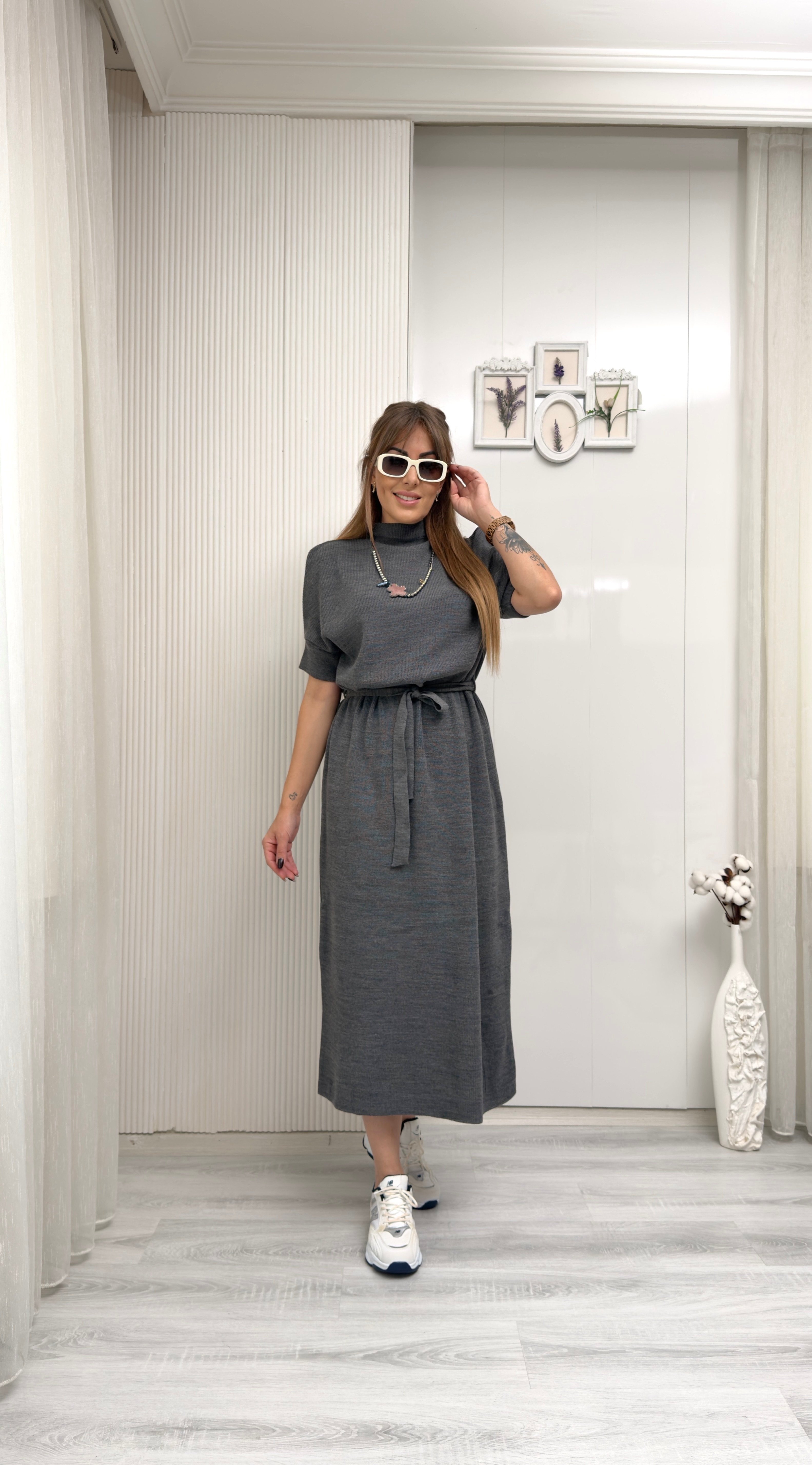 Luxe Comfort Kuşaklı Gri Triko ElbiseMODAYBUTİKLuxe Comfort Kuşaklı Gri Triko Elbise