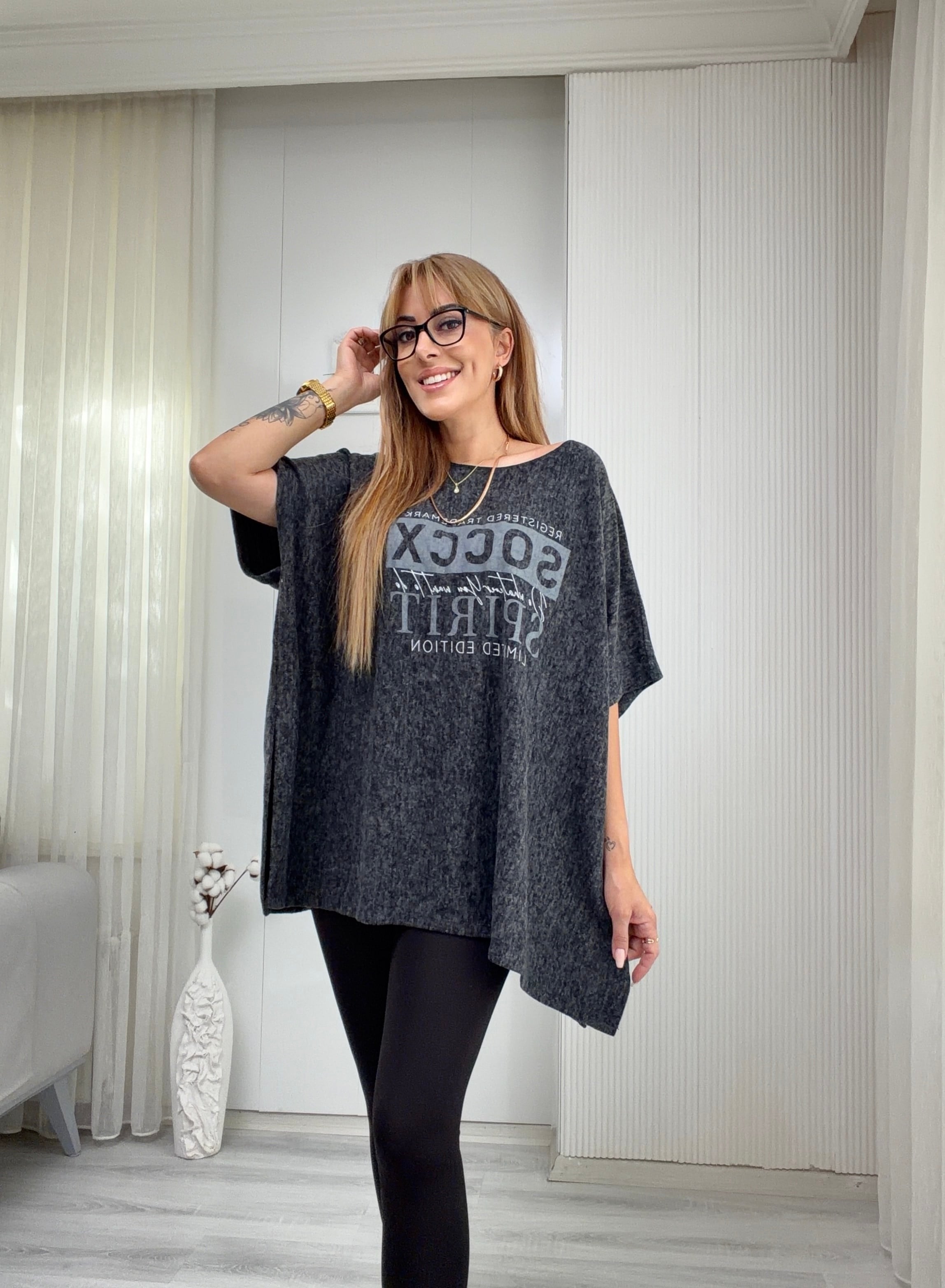 MODAYBUTİKAntrasit Spirit Baskılı Oversize Tunik