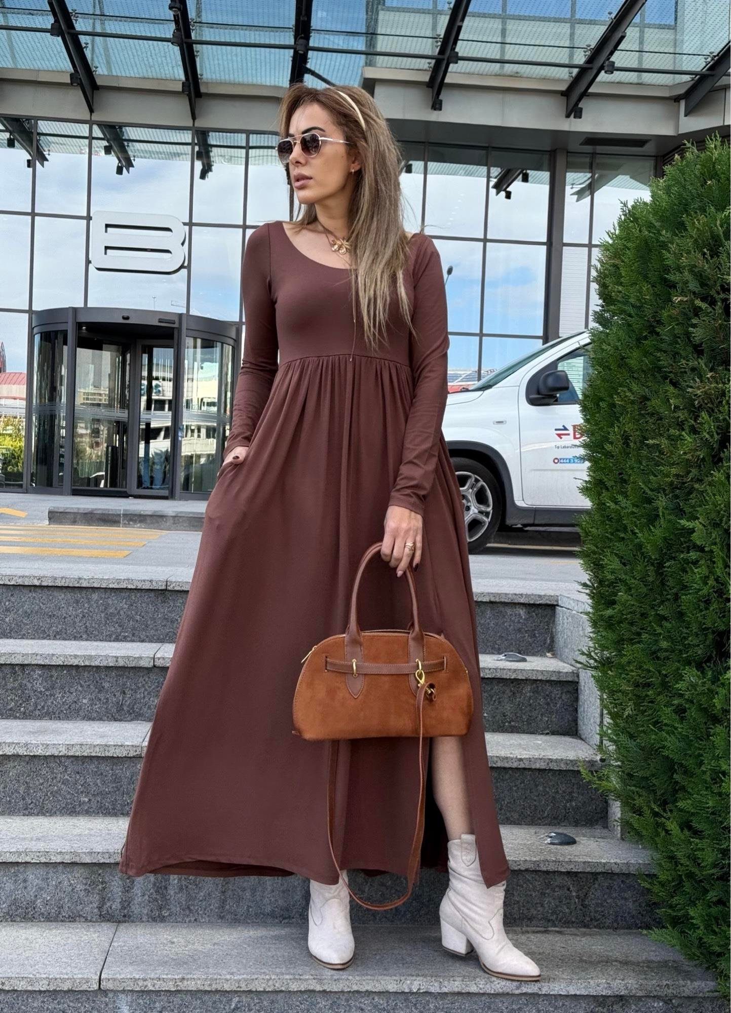 MODAYBUTİKBrown Aura Yırtmaçlı Maxi Elbise 