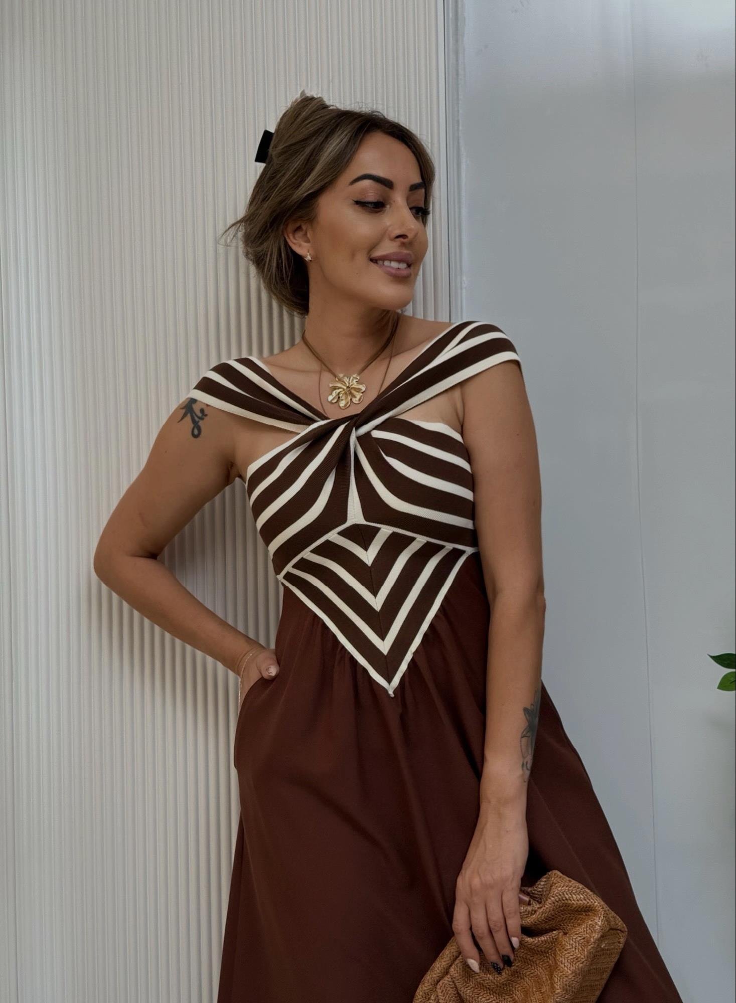 MODAYBUTİKÇapraz Triko Detaylı Kahverengi Poplin Elbise 