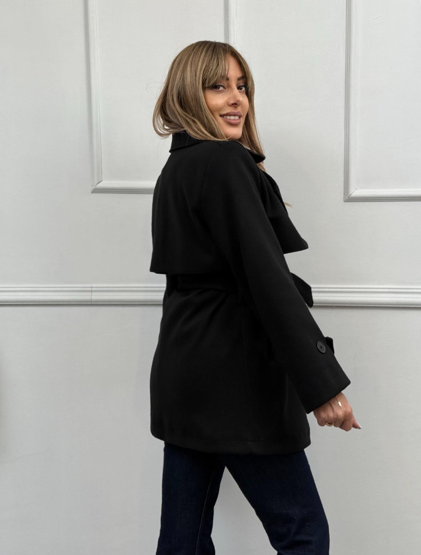 MODAYBUTİKMinimal Siyah Kaşe Kaban 