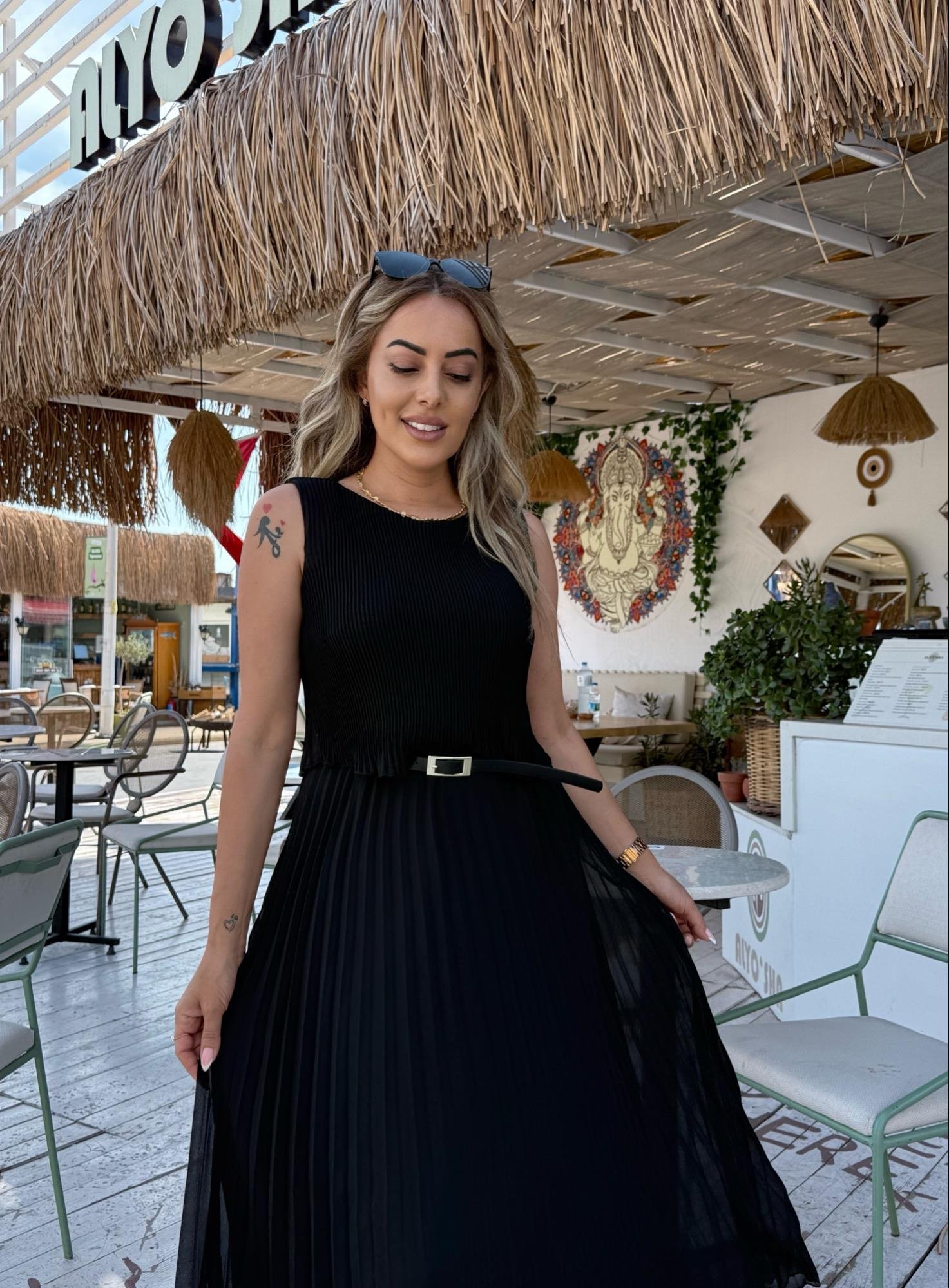 MODAYBUTİKPliseli Premium Siyah Şifon Elbise