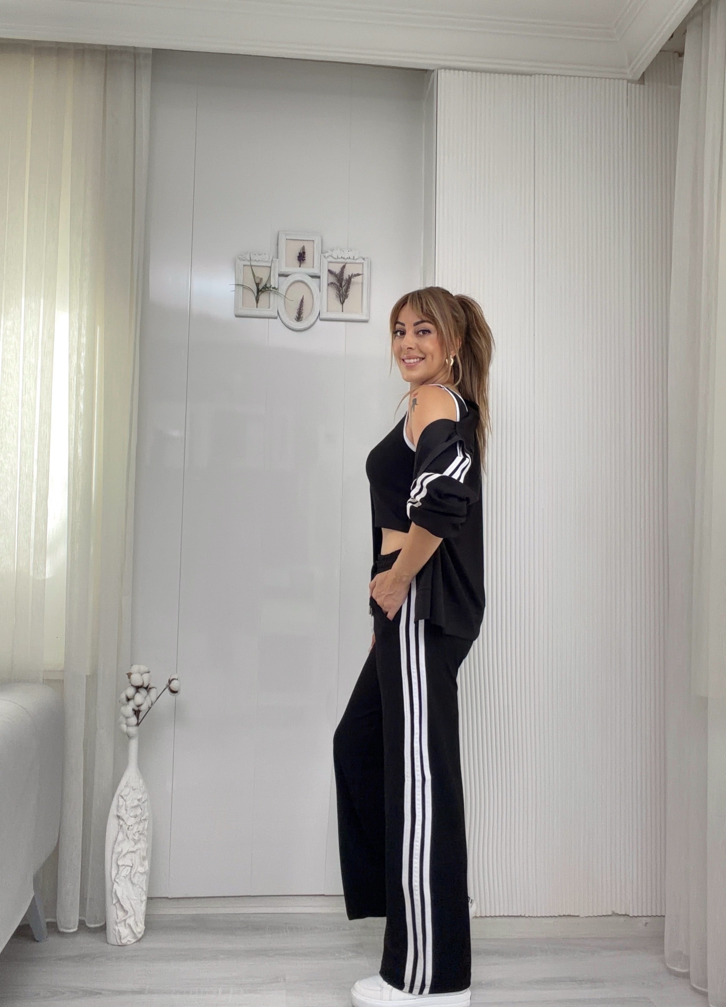 MODAYBUTİKŞerit Detaylı Siyah 3'lü Spor Takım 