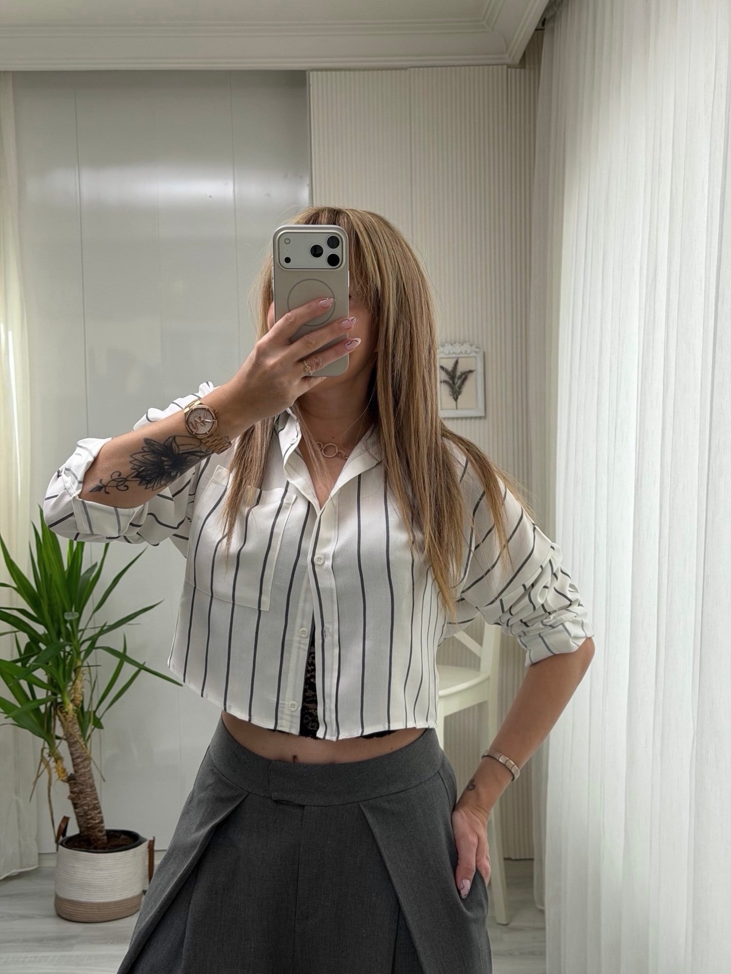 MODAYBUTİKŞık Çizgili Beyaz Crop Gömlek 