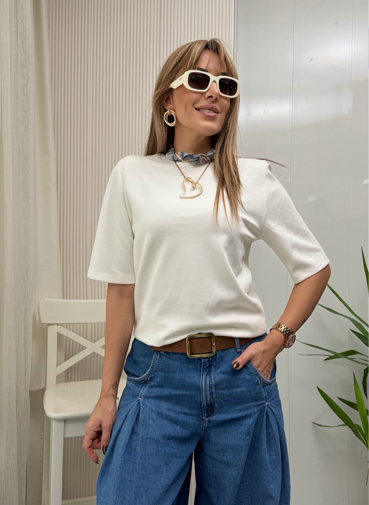 MODAYBUTİKVatkalı Bisiklet Yaka Beyaz Basic Tshirt