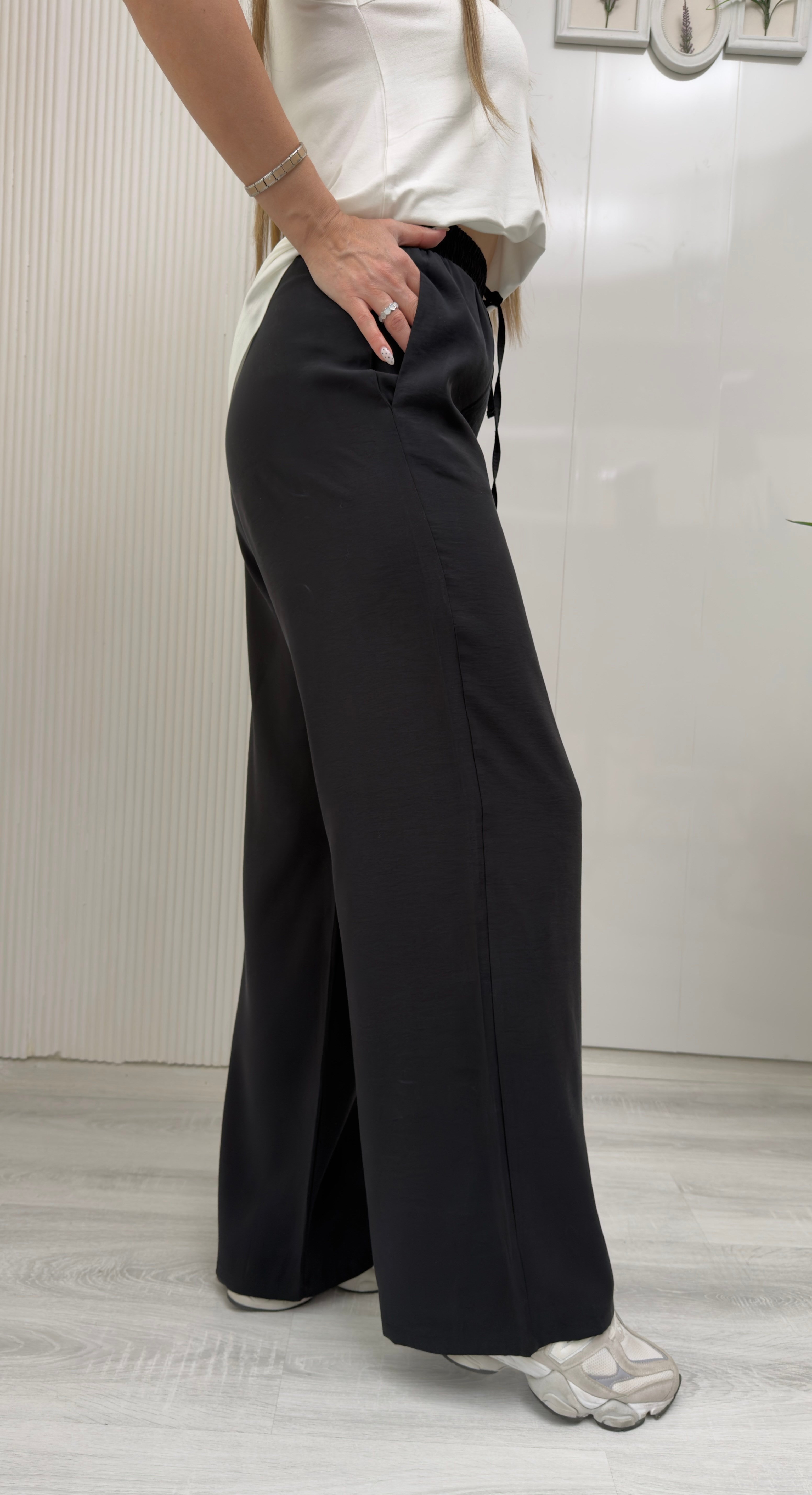 MODAYBUTİKWide Leg Beli Lastikli Tencel Siyah Pantolon 