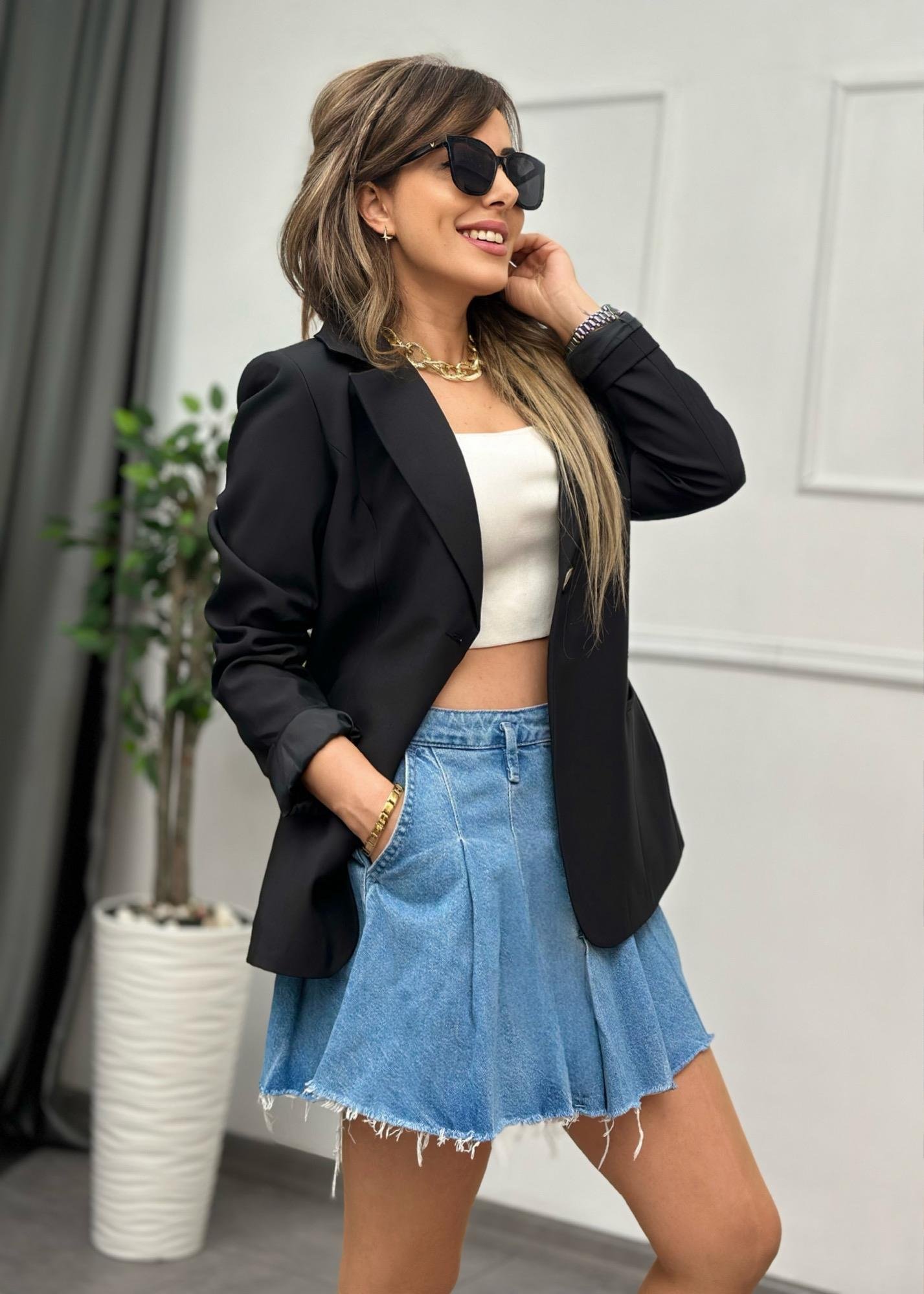 Premium Siyah Blazer CeketYeni Gelenler ModayPremium Siyah Blazer Ceket