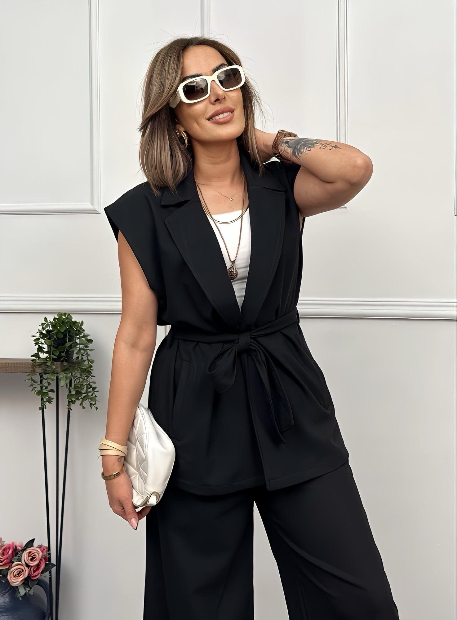 Premium Siyah Yelek Pantolon TakımYeni Gelenler ModayPremium Siyah Yelek Pantolon Takım