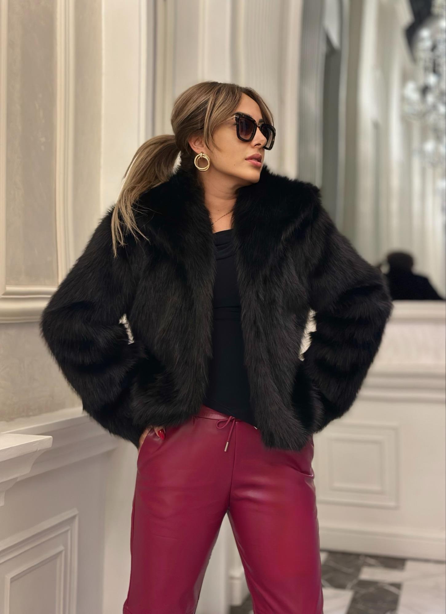 Premium Yakalı İthal Siyah Kürk MontYeni Gelenler ModayPremium Yakalı İthal Siyah Kürk Mont