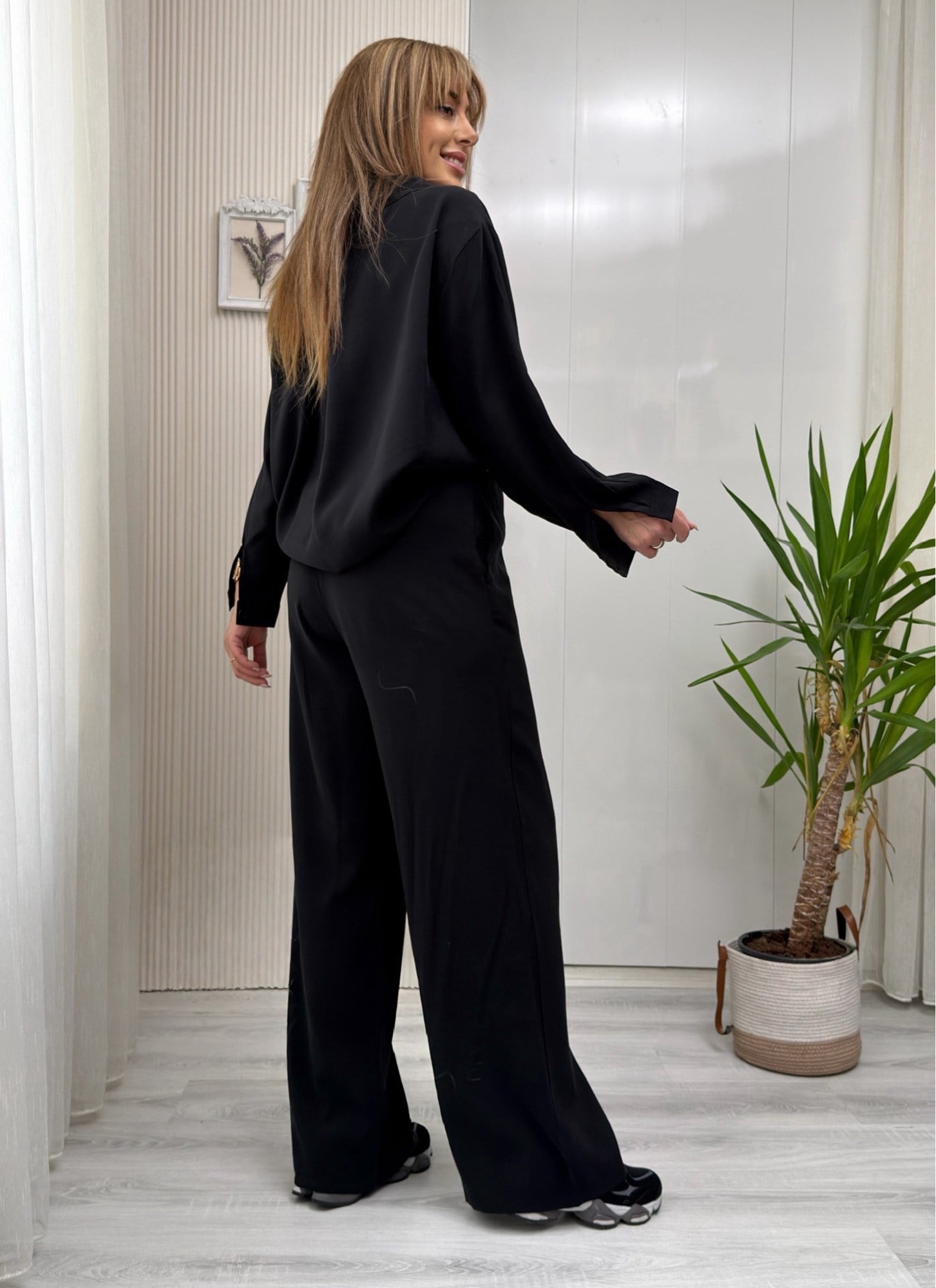Royal Soft Siyah Pantolon Gömlek TakımYeni Gelenler ModayRoyal Soft Siyah Pantolon Gömlek Takım