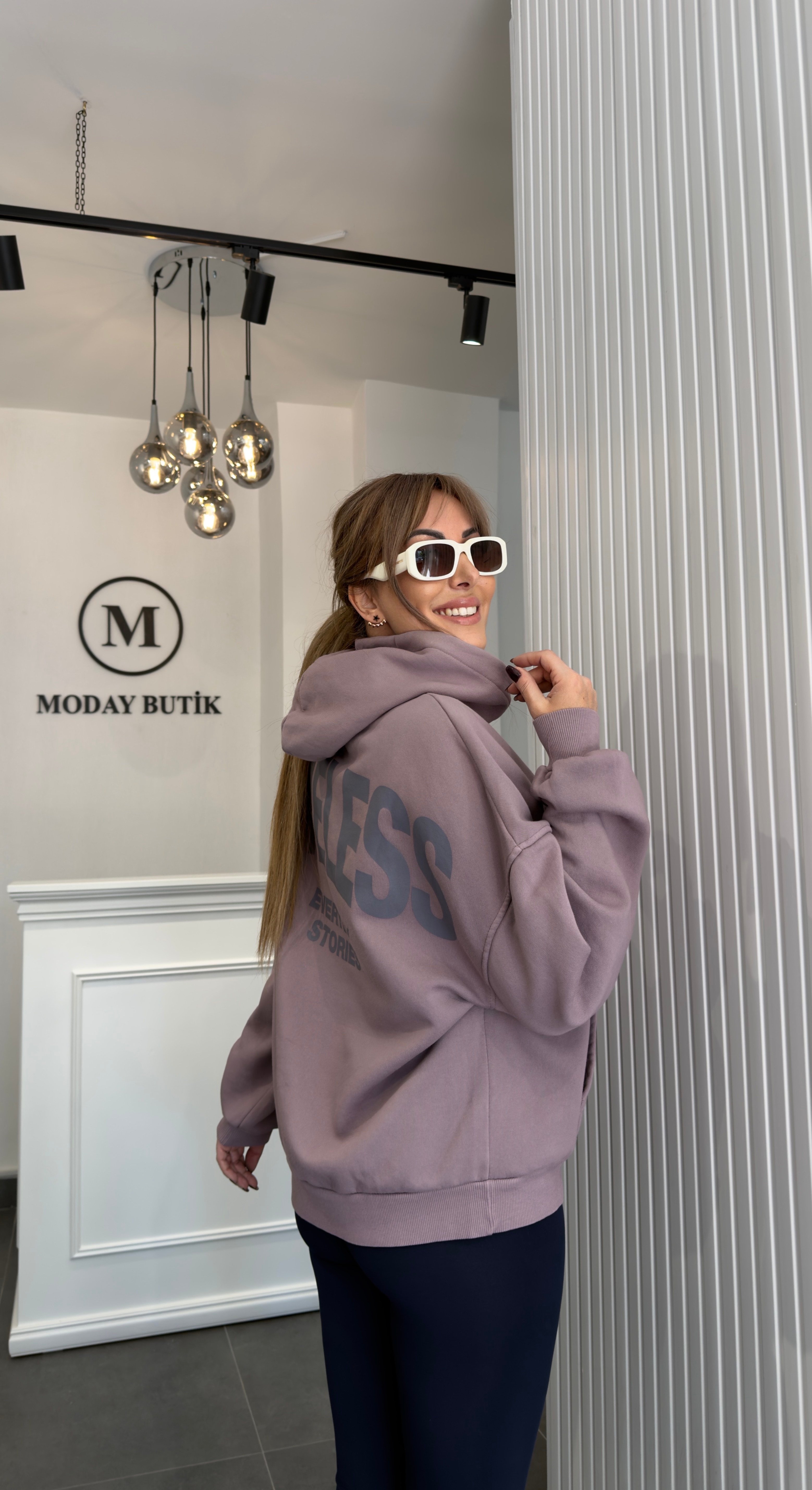Vintage Baskılı Oversize Lila SweatshirtMODAYBUTİKVintage Baskılı Oversize Lila Sweatshirt