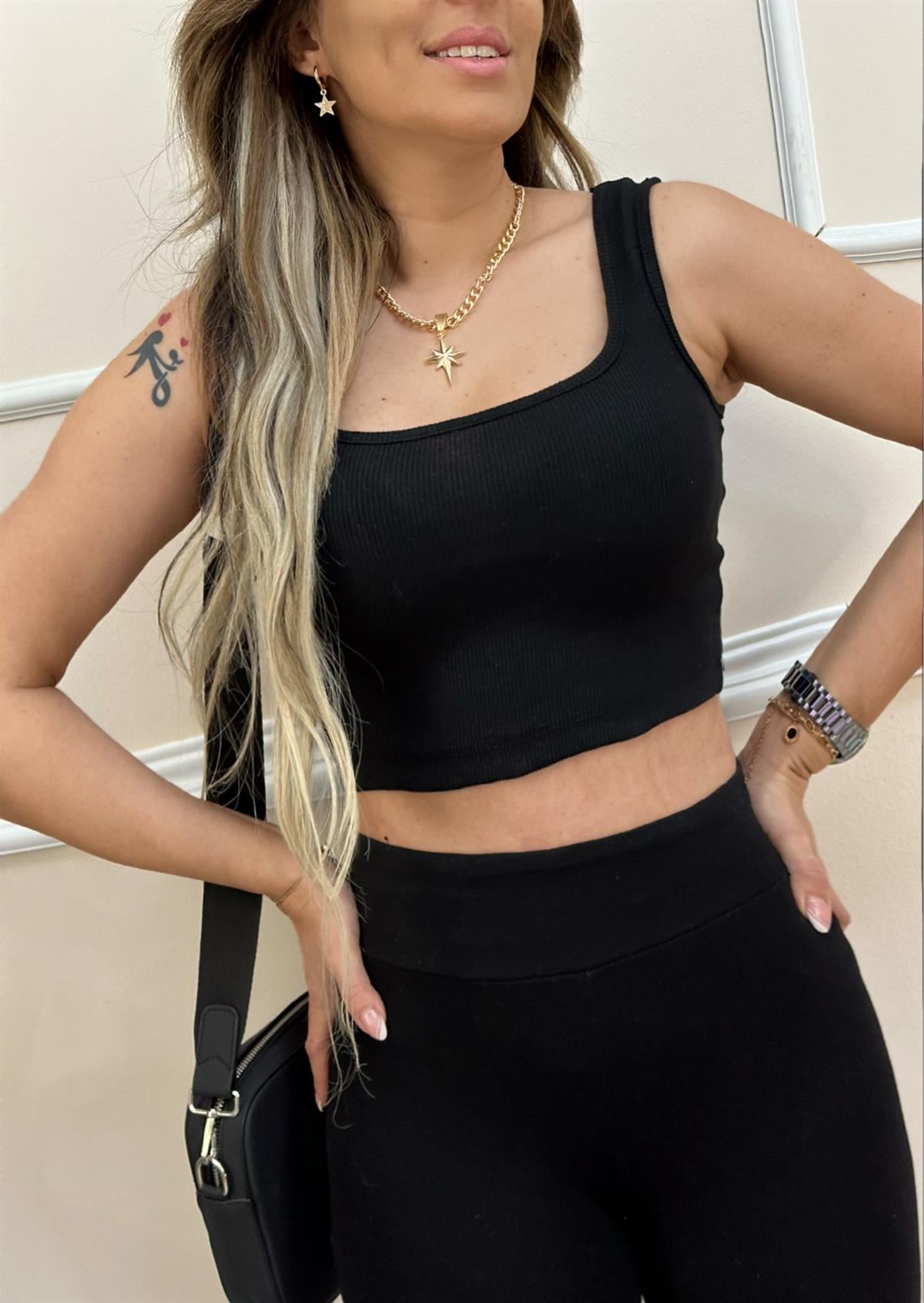 Yeni Geleneler ModayFitilli Siyah Crop