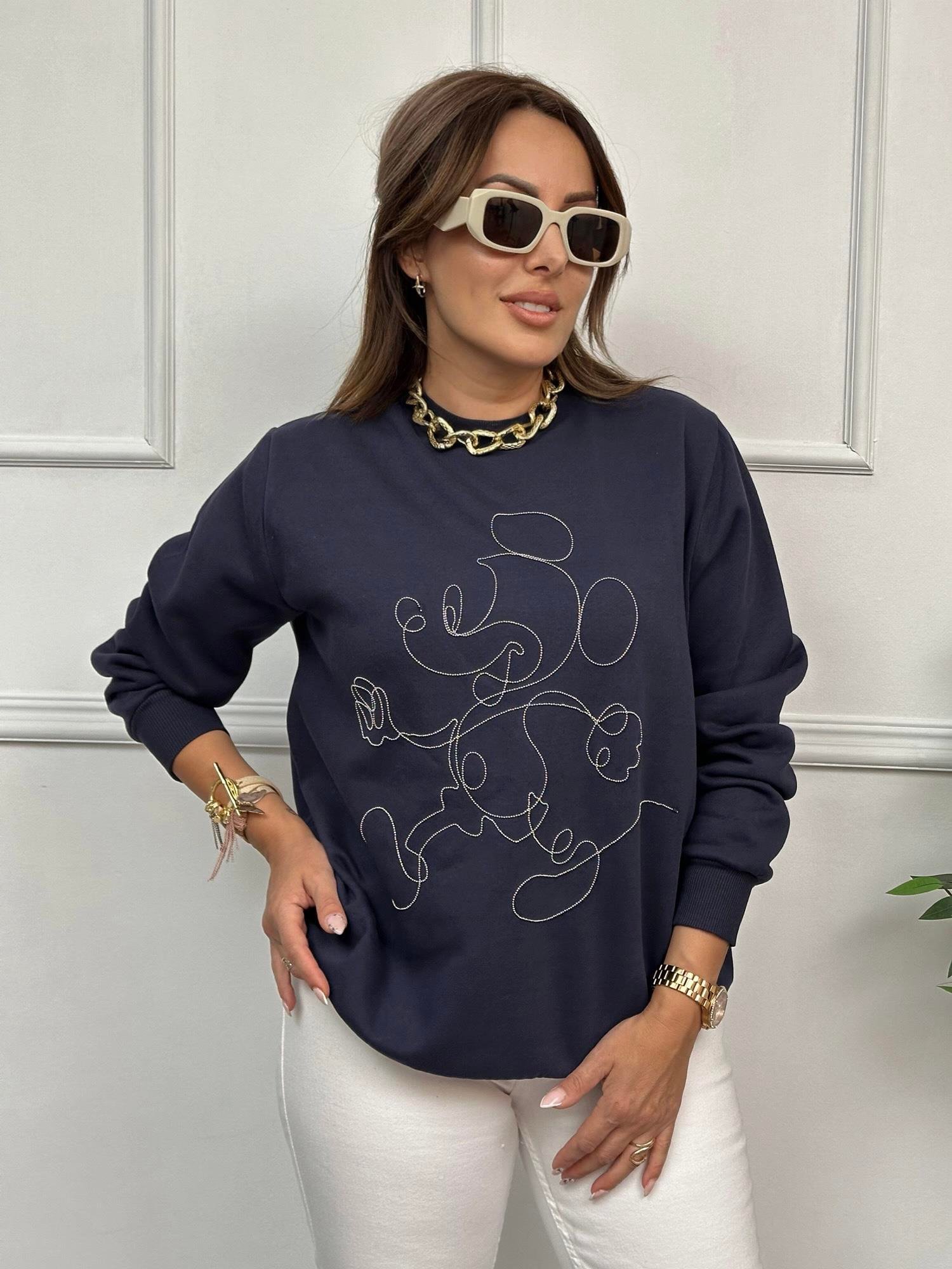 Zincir Detaylı Mickey Laci SweatYeni Gelenler ModayZincir Detaylı Mickey Laci Sweat