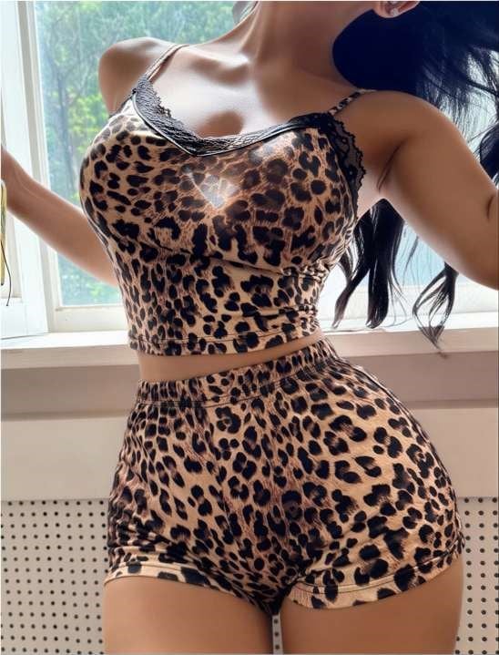 Arias Closet Leopar Desenli Dantel İşlemeli İnce Askılı Şortlu Pijama Takımı
