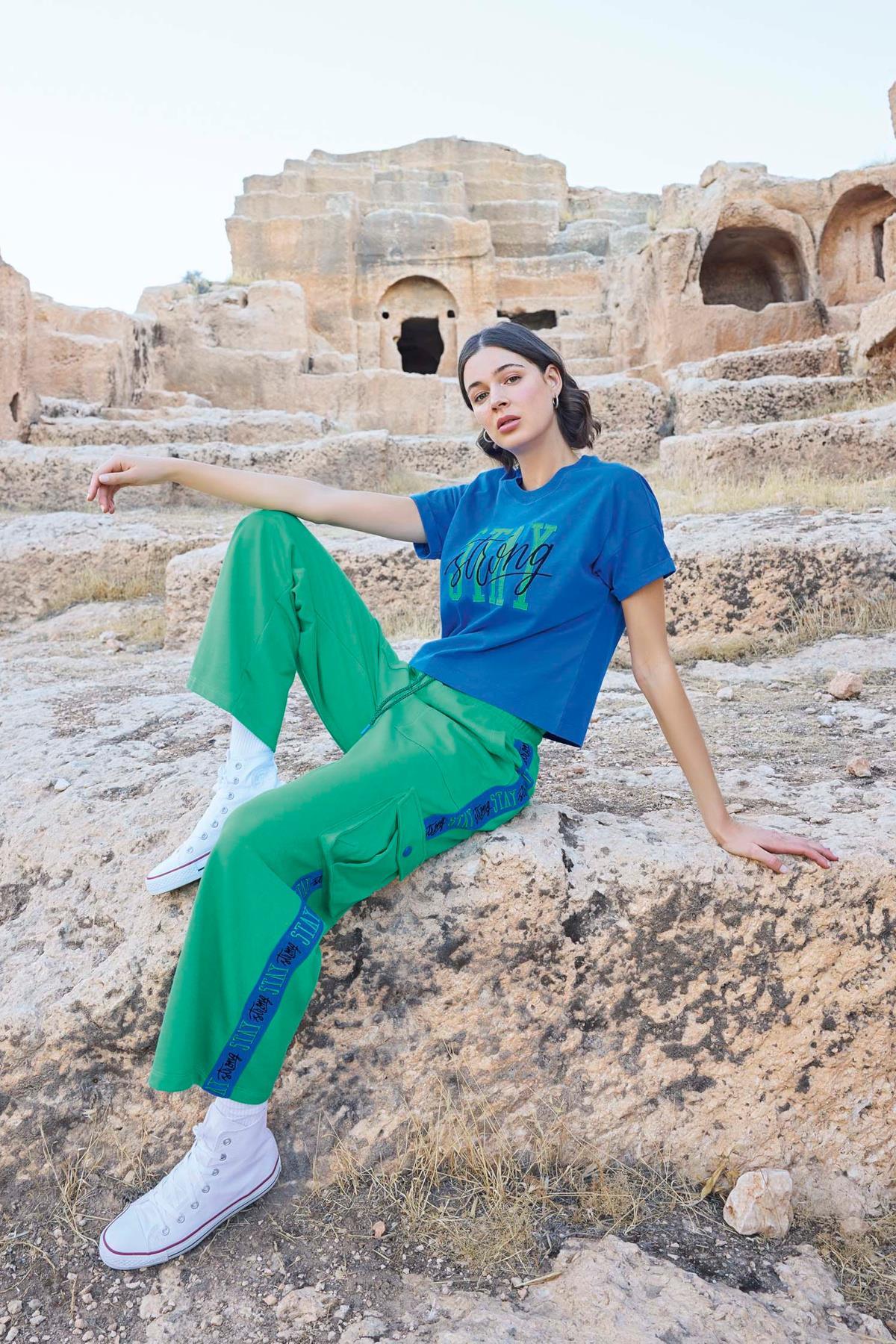 Kısa Kollu 