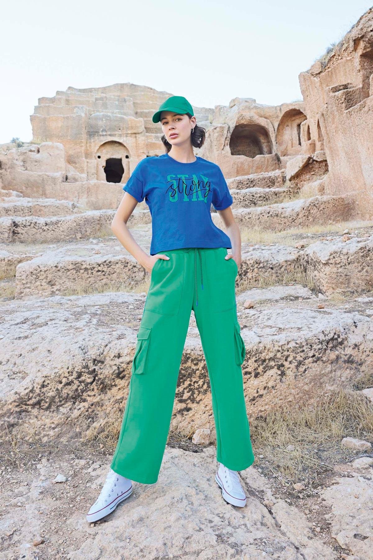 Kısa Kollu 