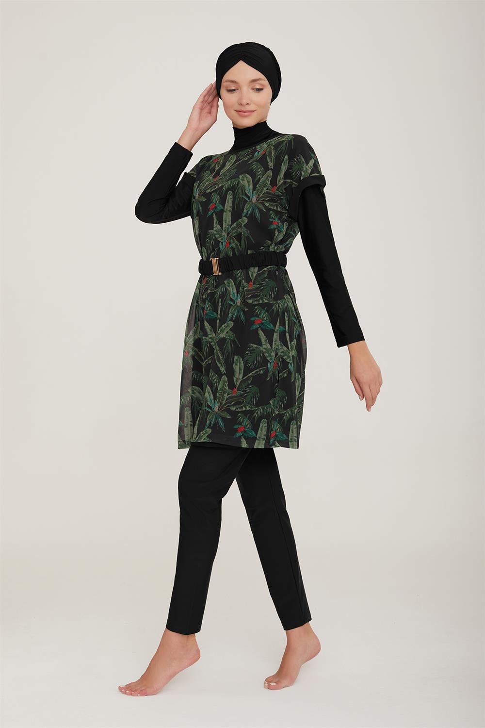 2 Farklı Şekilde Giyilebilir Pareolu Tesettür Mayo Robert 1 4470 Siyah Remsa Mayo